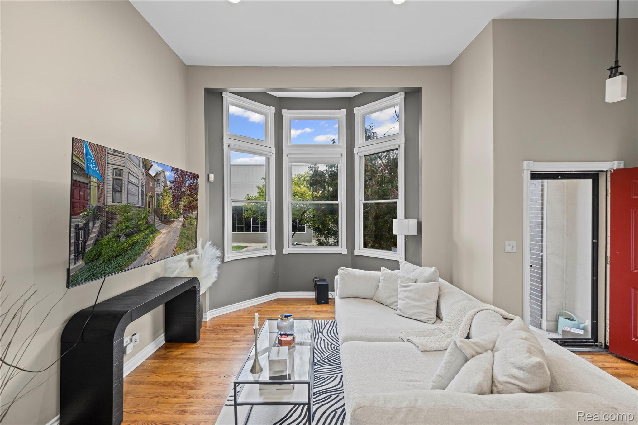 1246 Labrosse Street 1