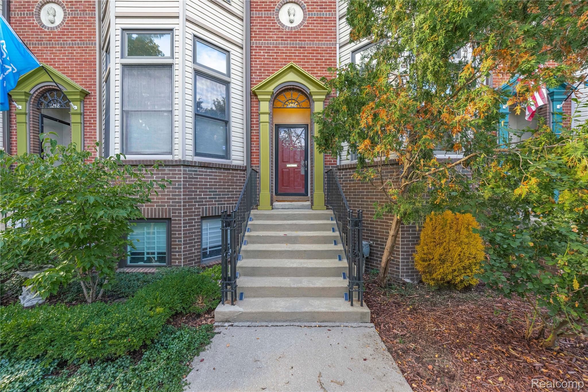 1246 Labrosse Street 1