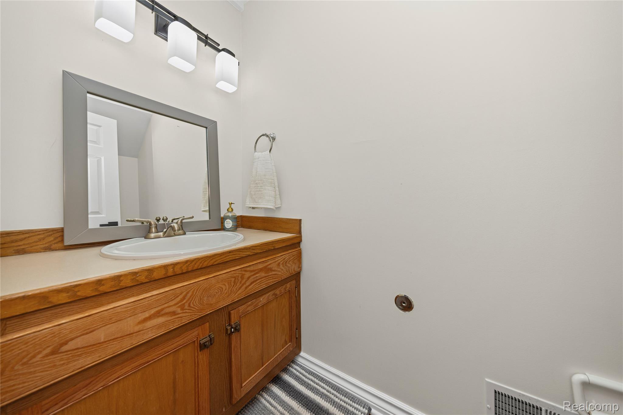 1246 Labrosse Street 1