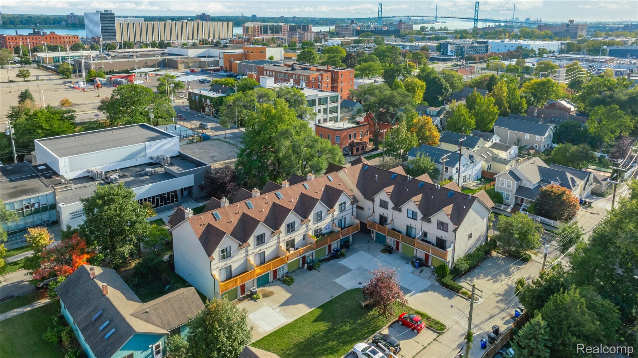 1246 Labrosse Street 1