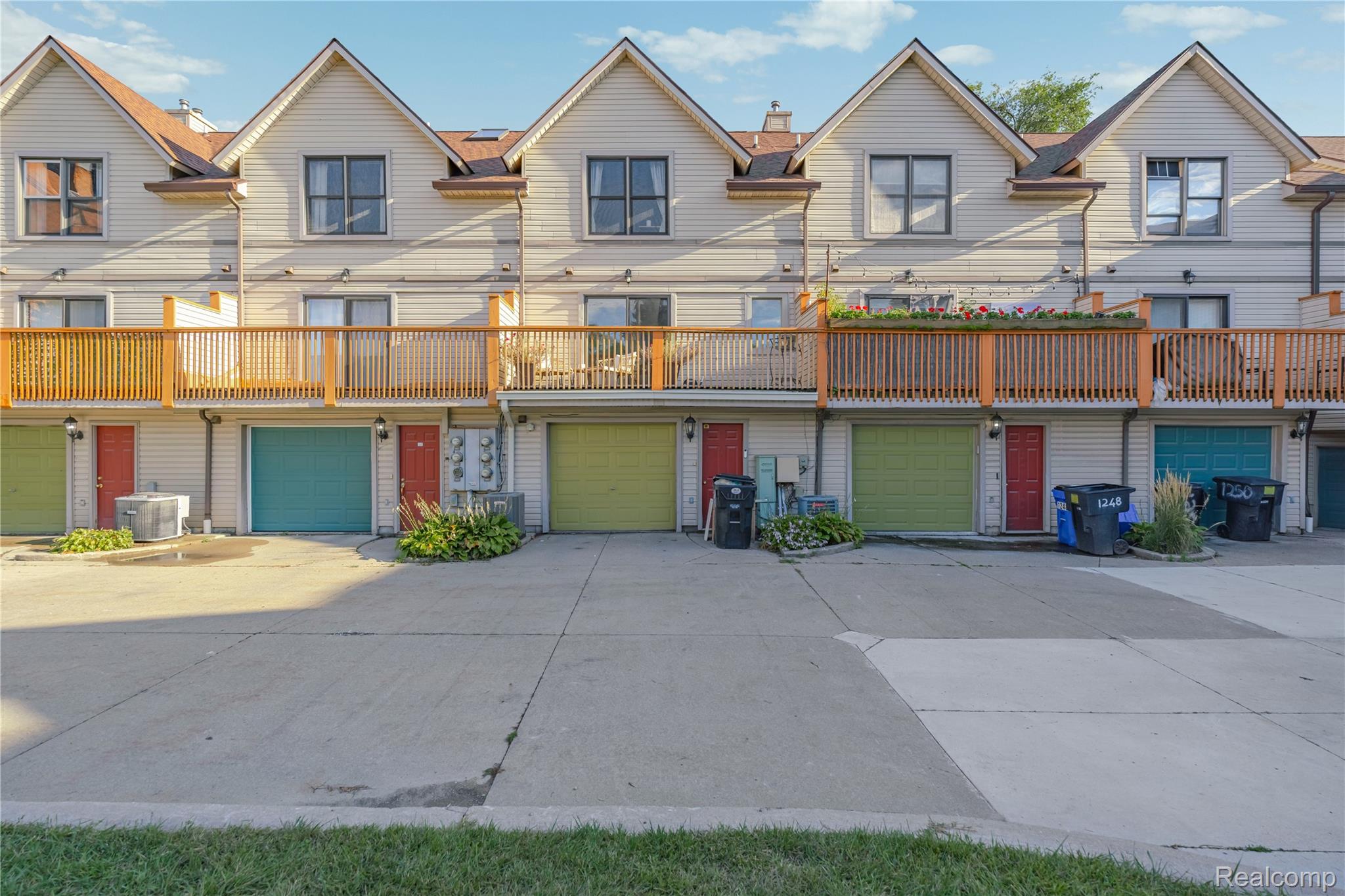 1246 Labrosse Street 1