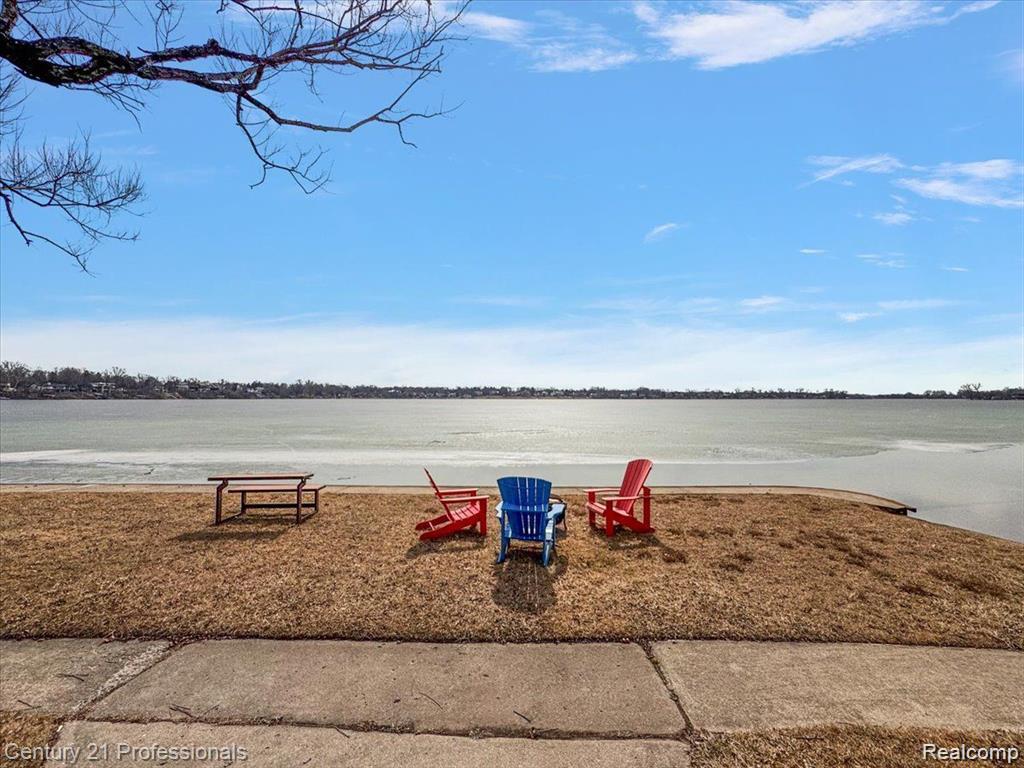 2372 Pine Lake Road
