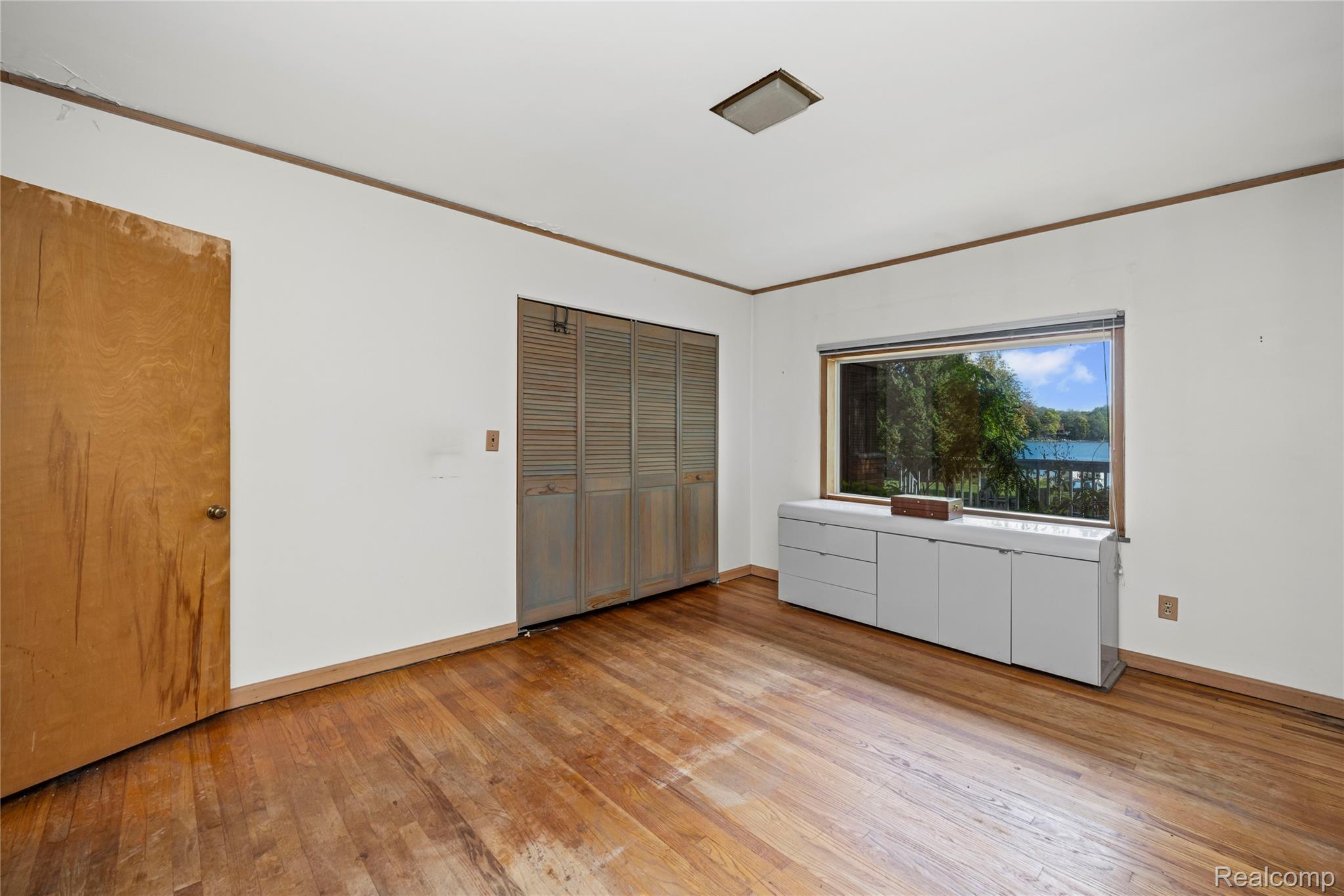 6351 Alden Drive
