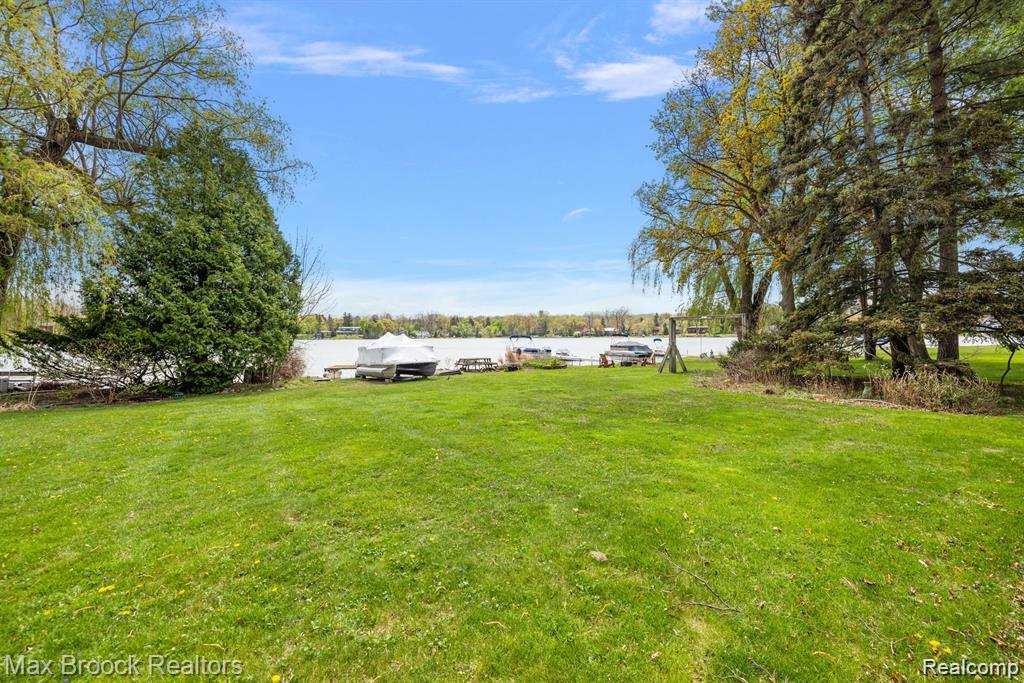 6351 Alden Drive