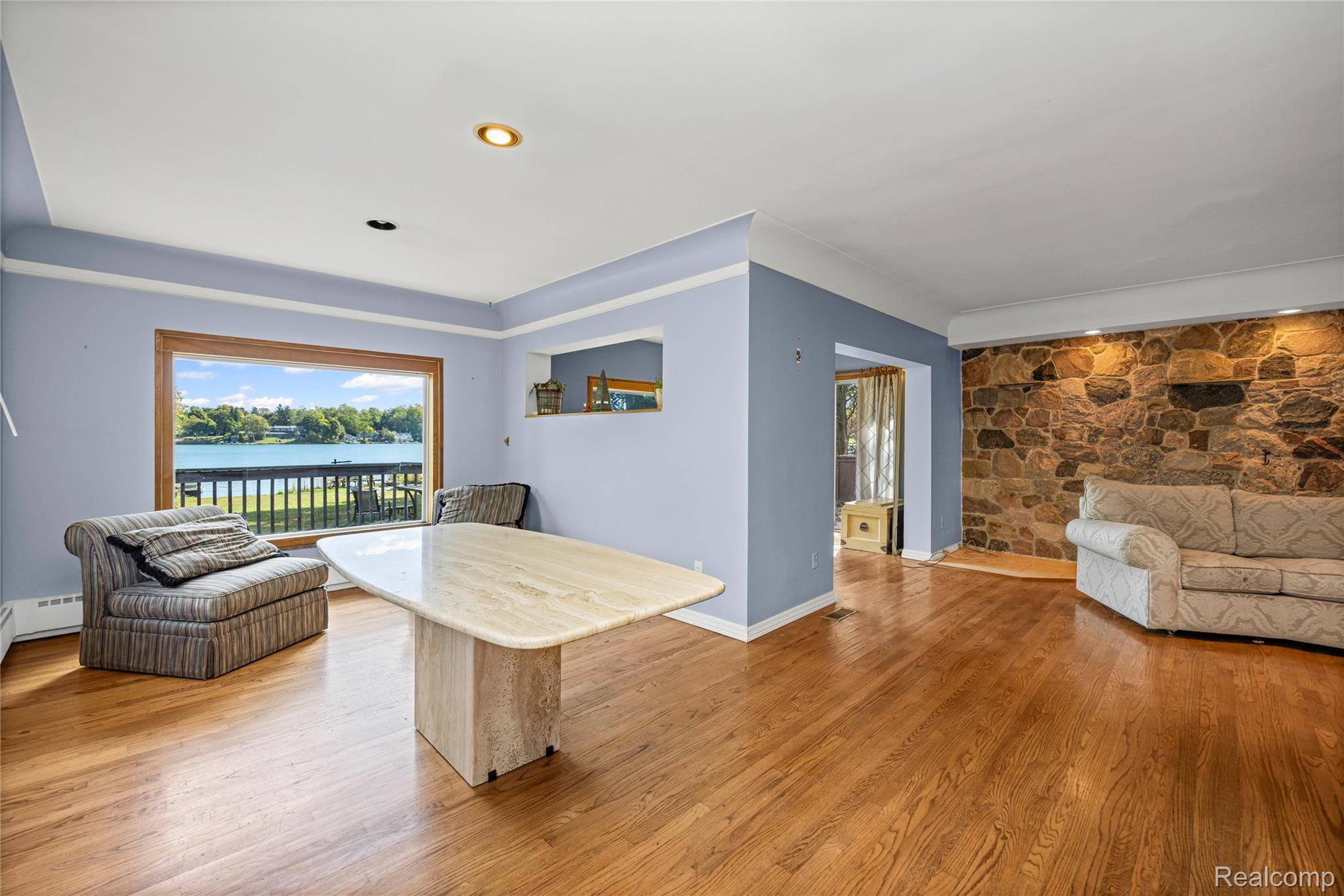 6351 Alden Drive