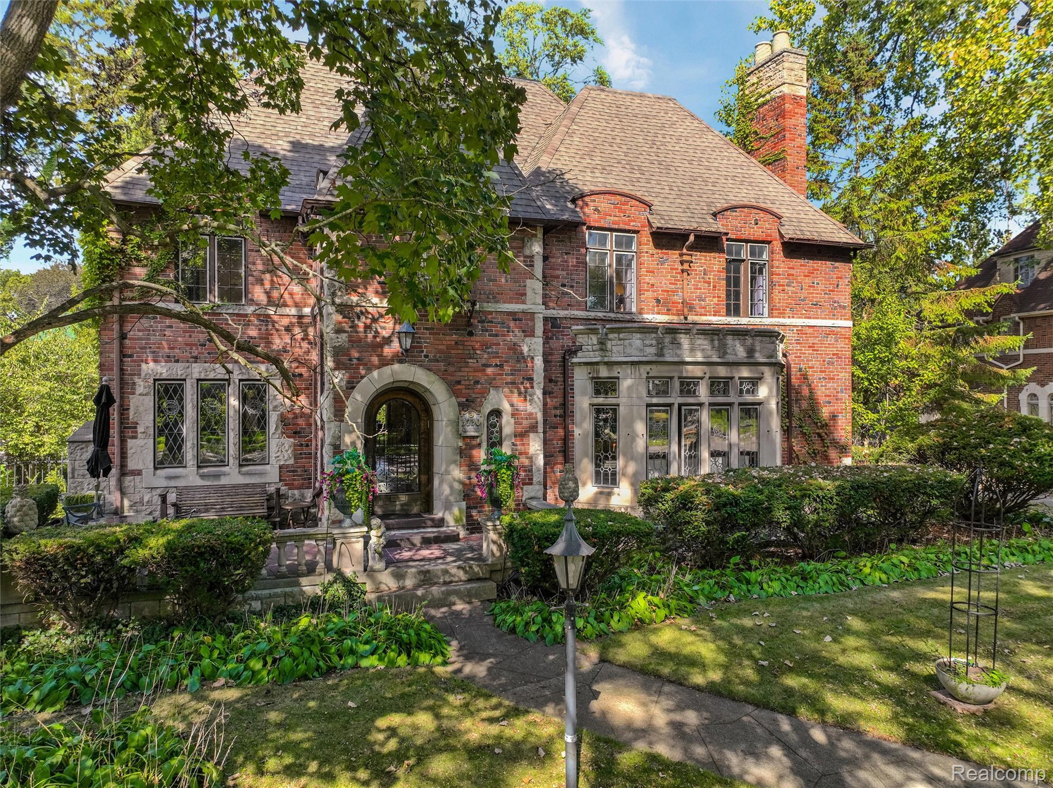 3230 Cambridge Avenue