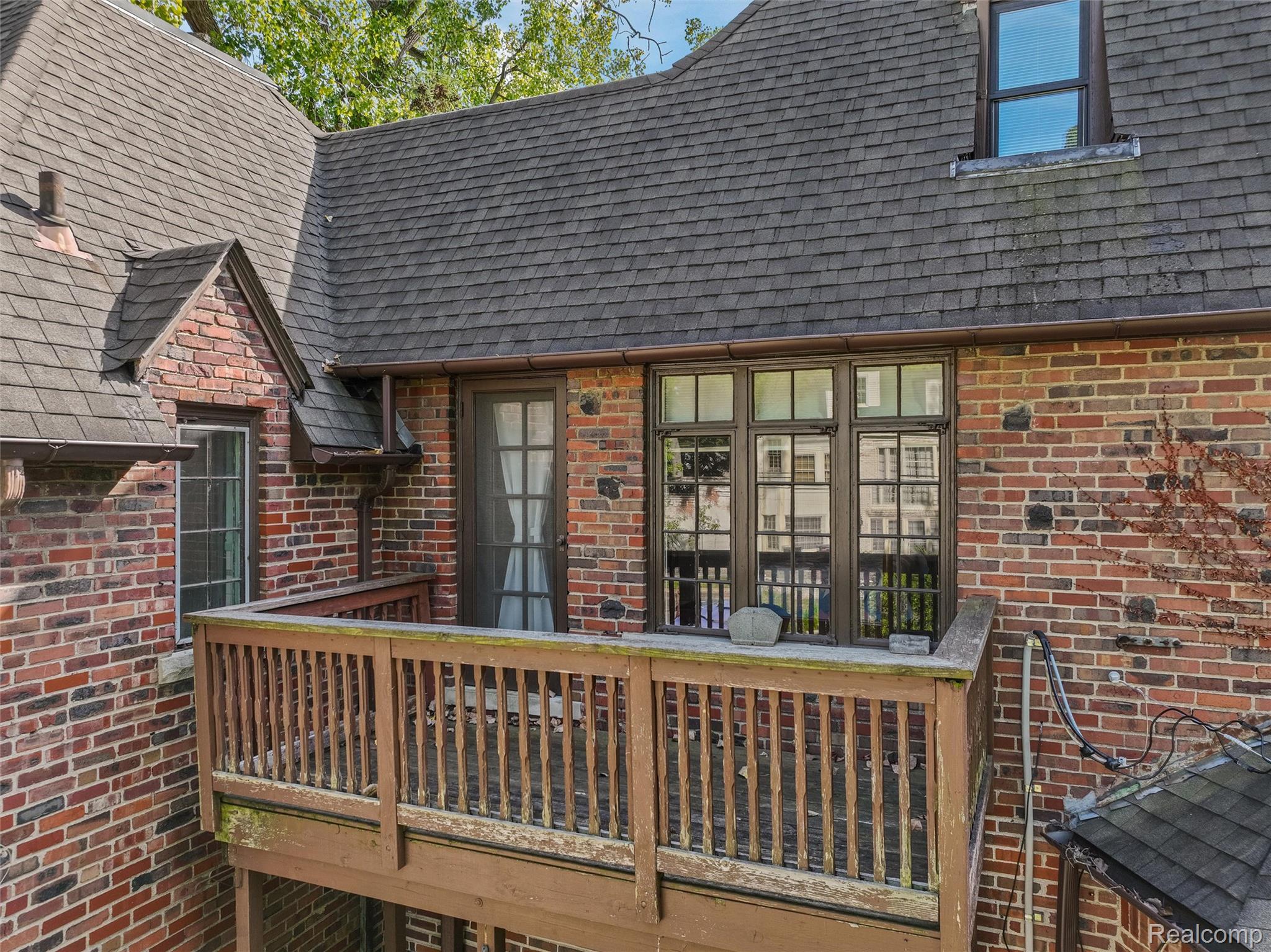 3230 Cambridge Avenue