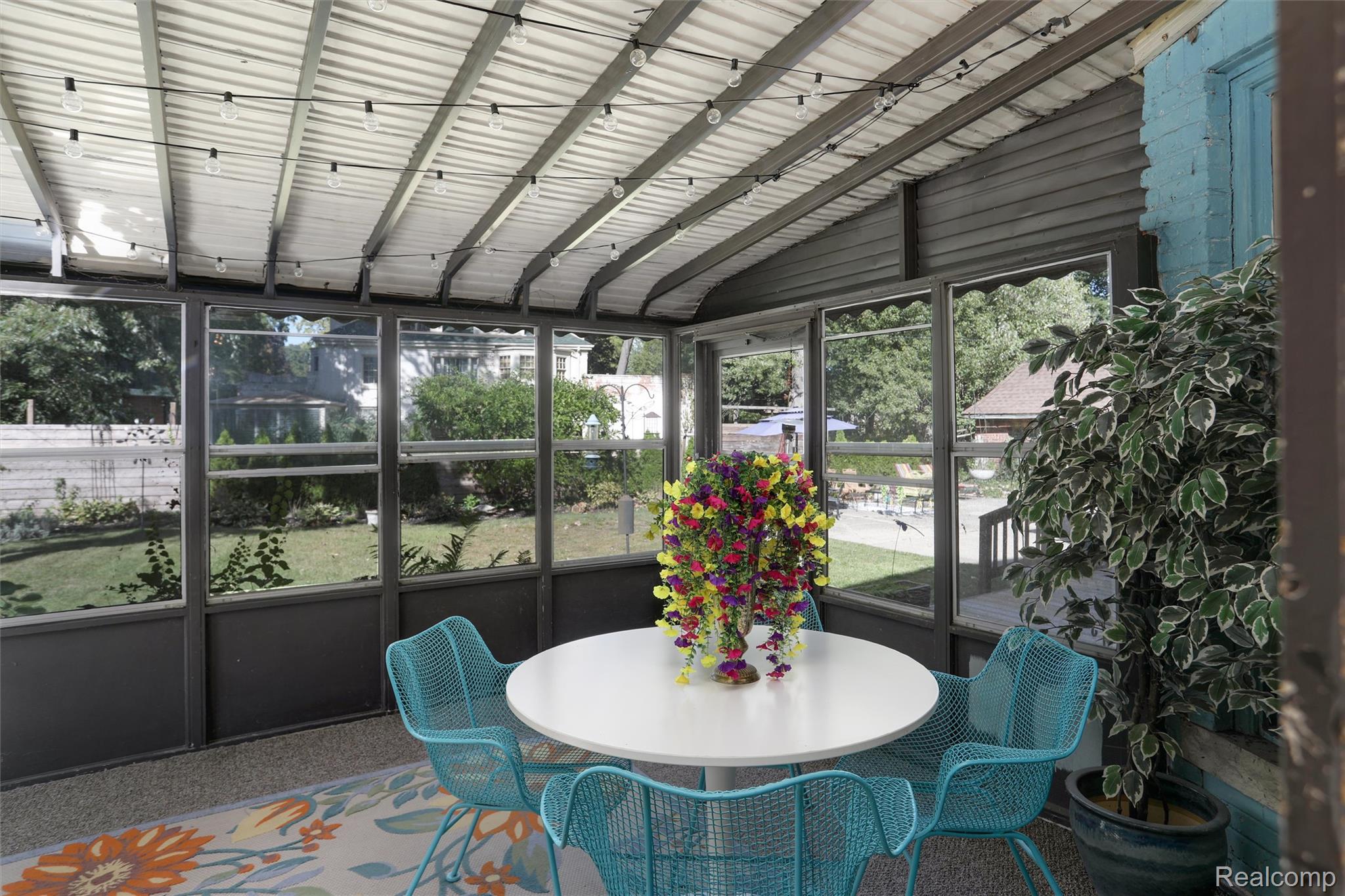 3230 Cambridge Avenue