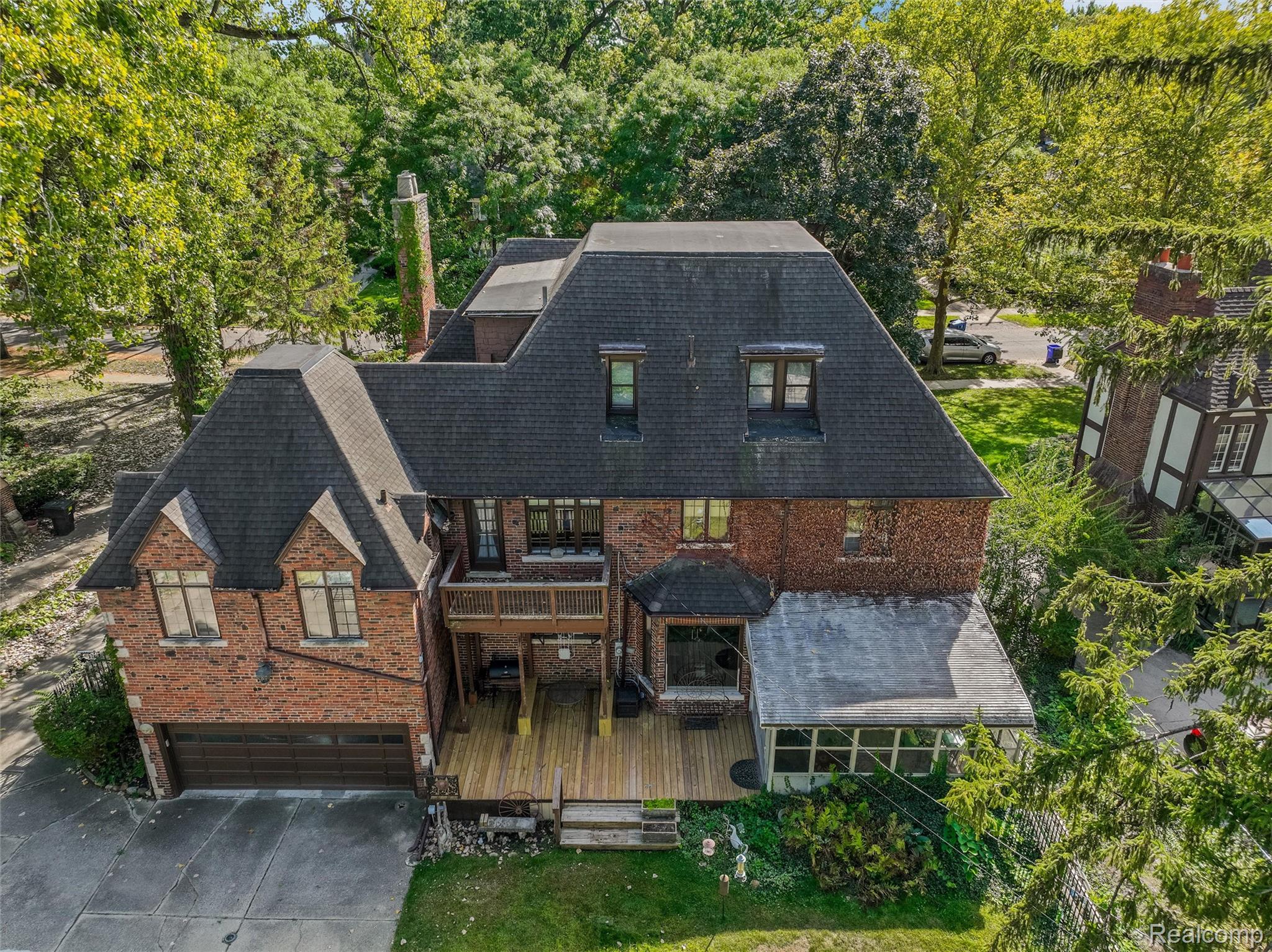 3230 Cambridge Avenue