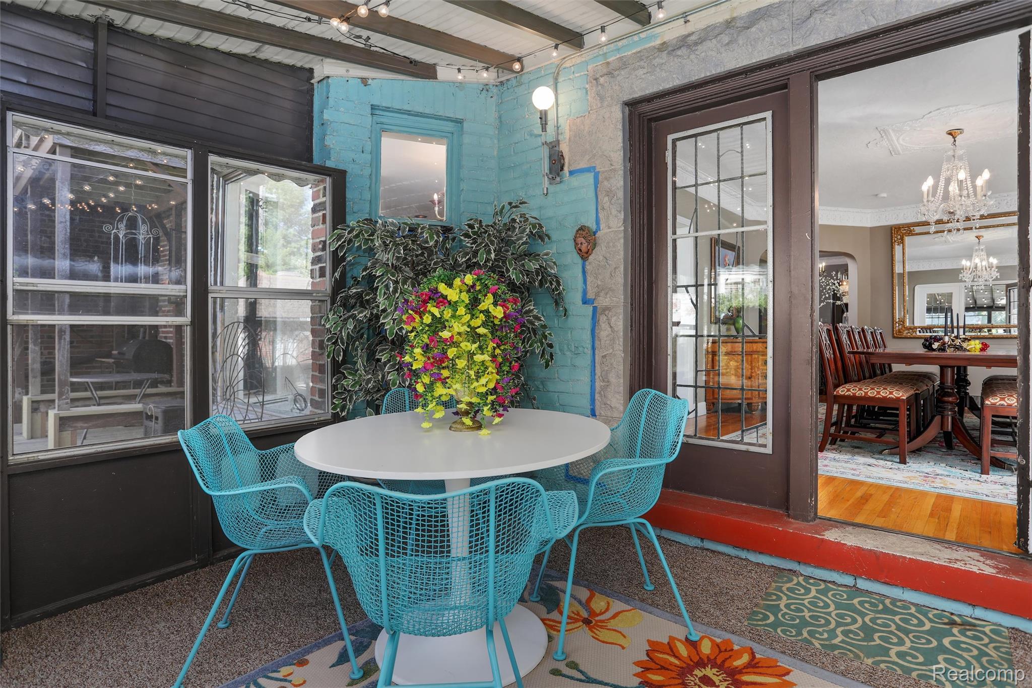 3230 Cambridge Avenue