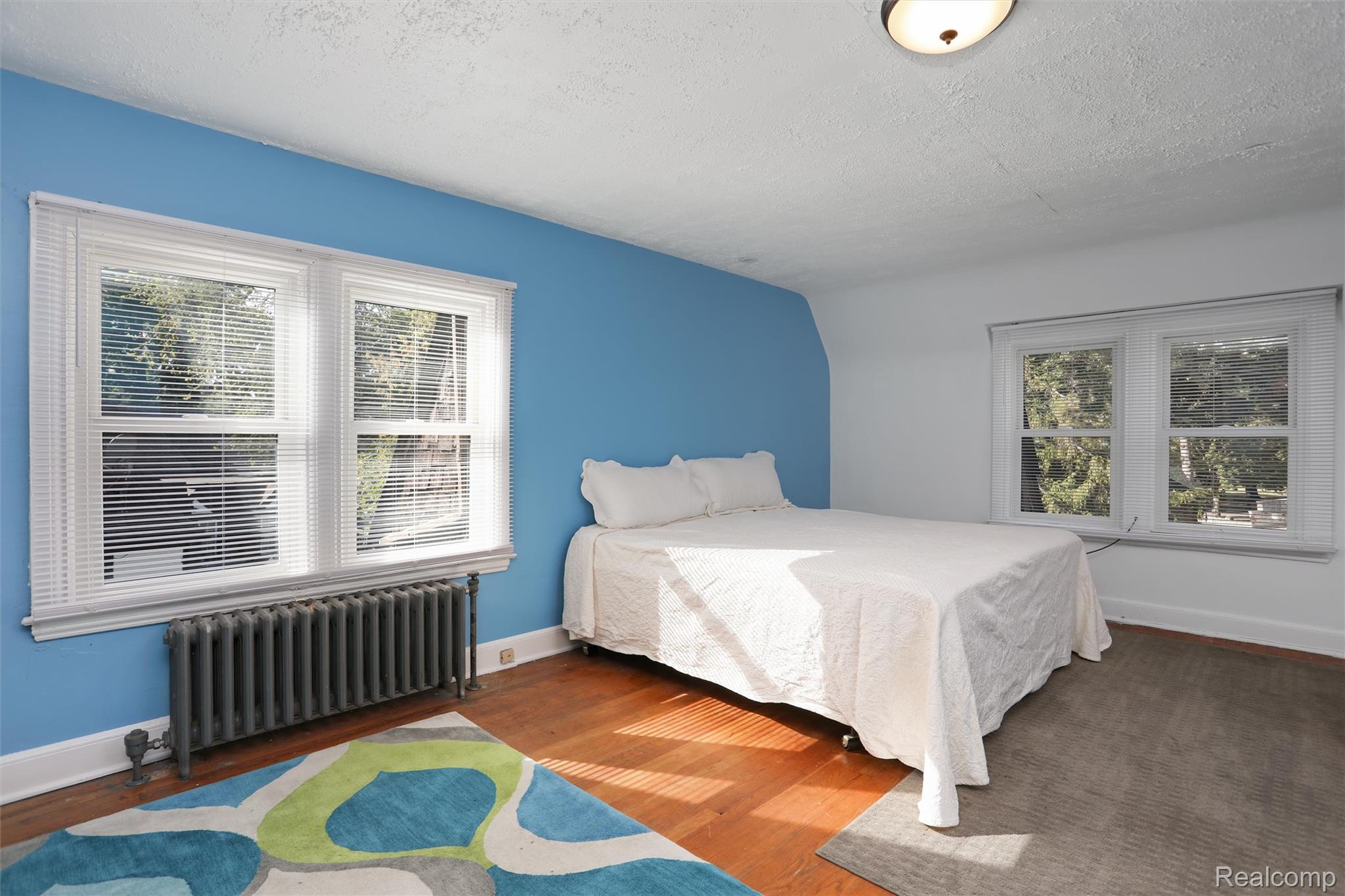 3230 Cambridge Avenue