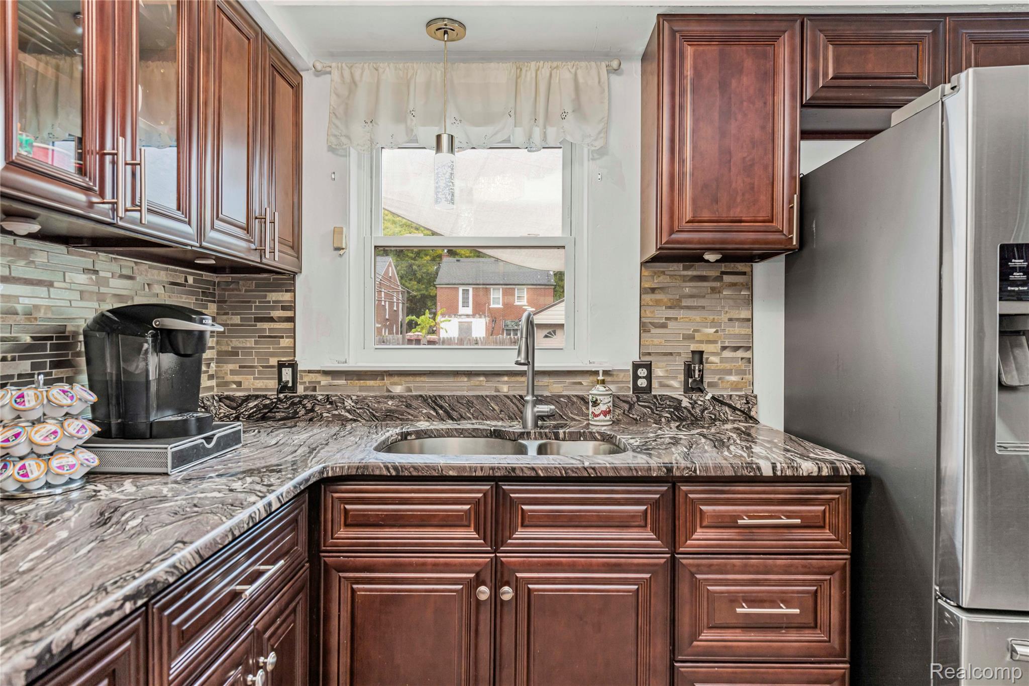 14020 Artesian Street