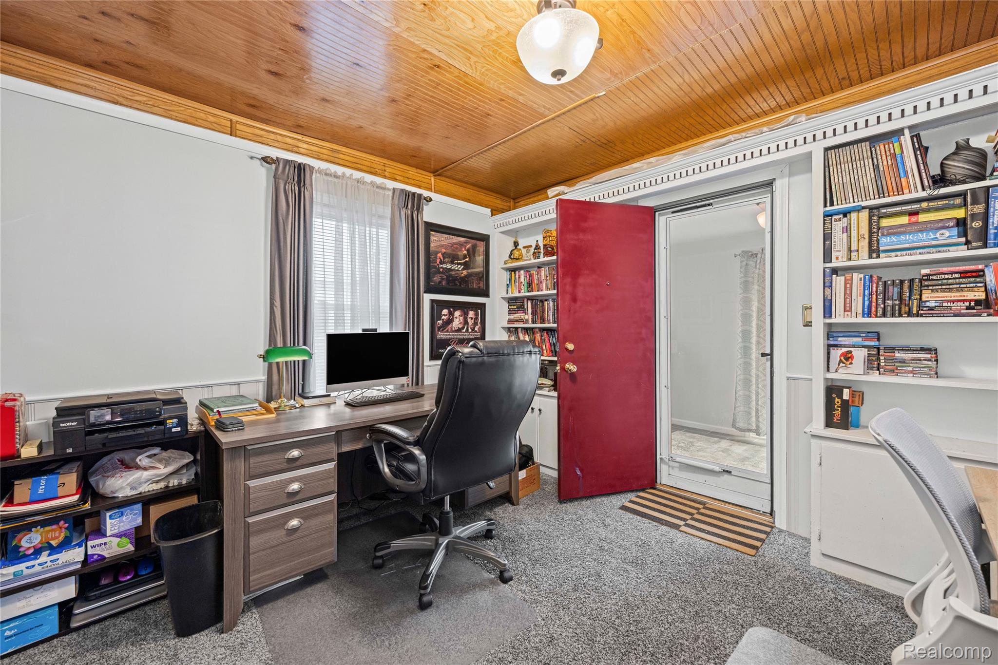 14020 Artesian Street