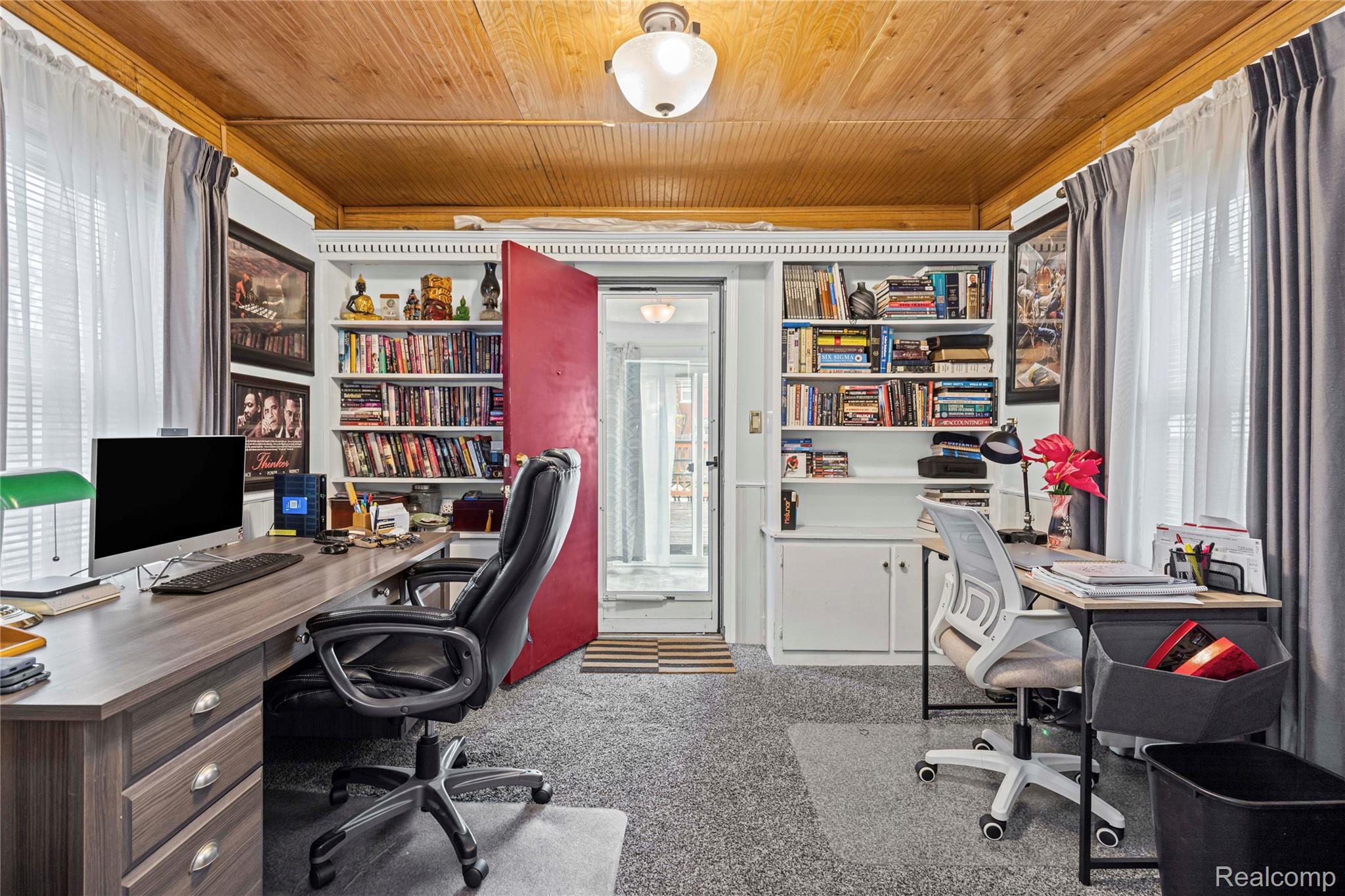 14020 Artesian Street