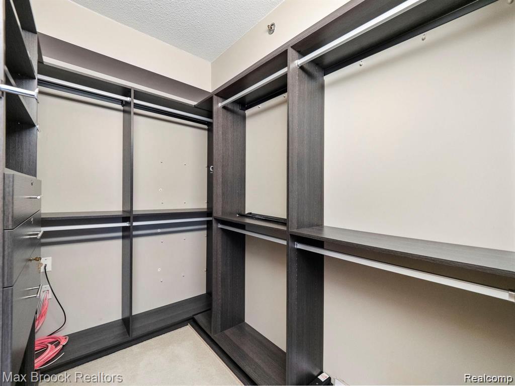 432 S Washington Avenue 905