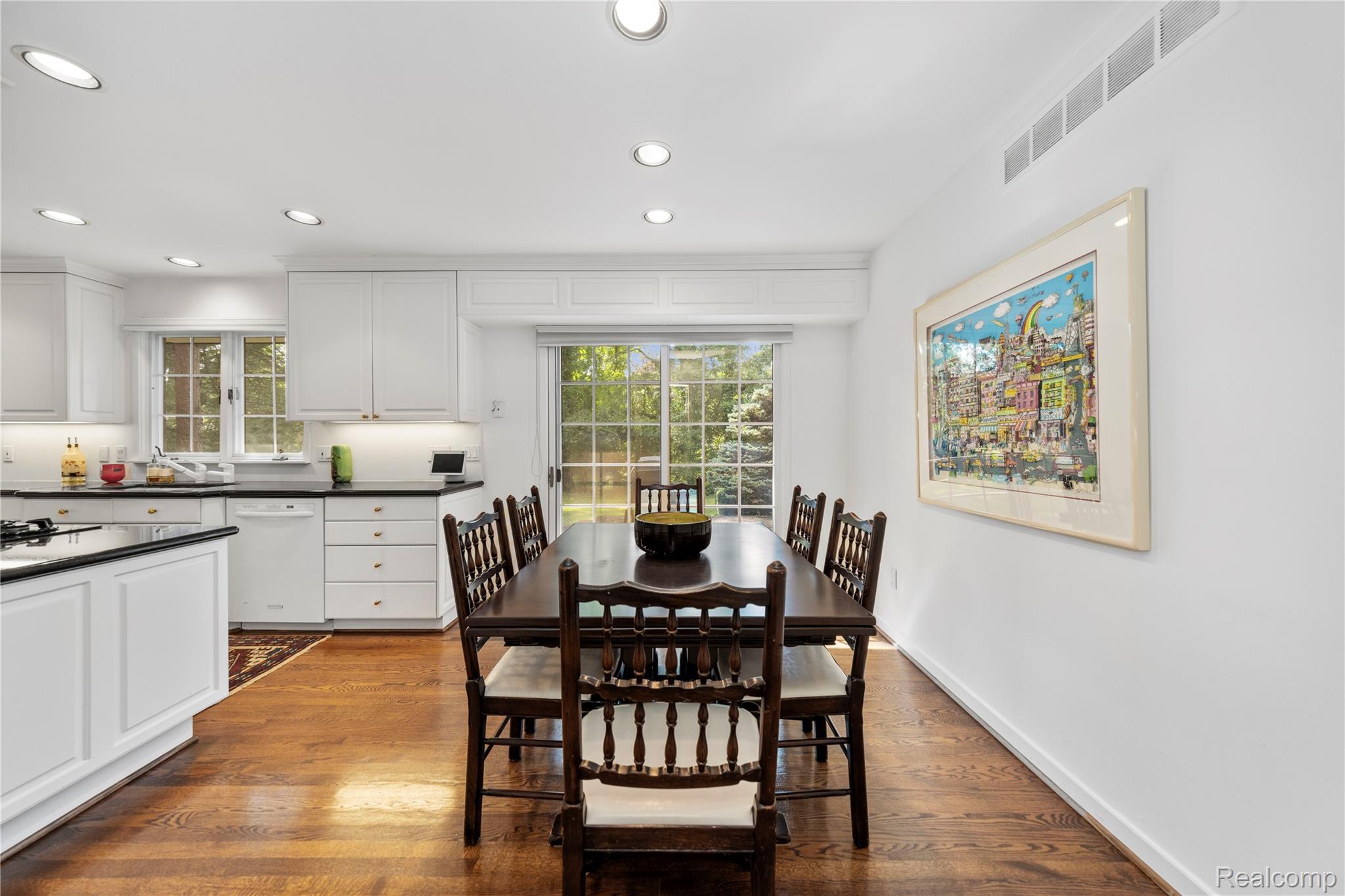 1287 Charrington Road