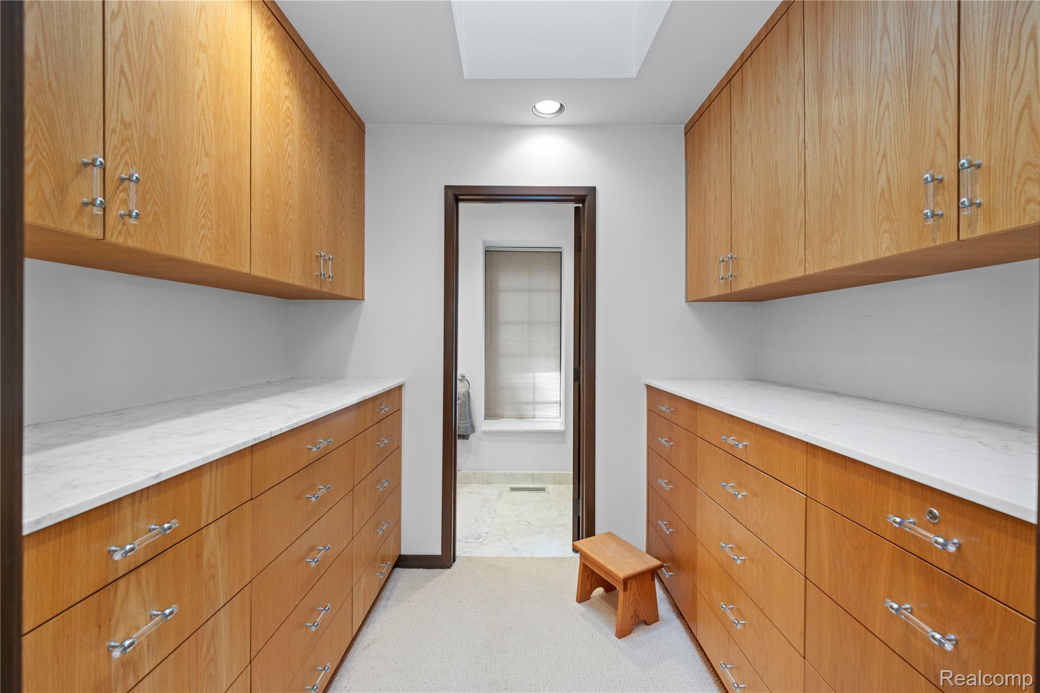 1287 Charrington Road