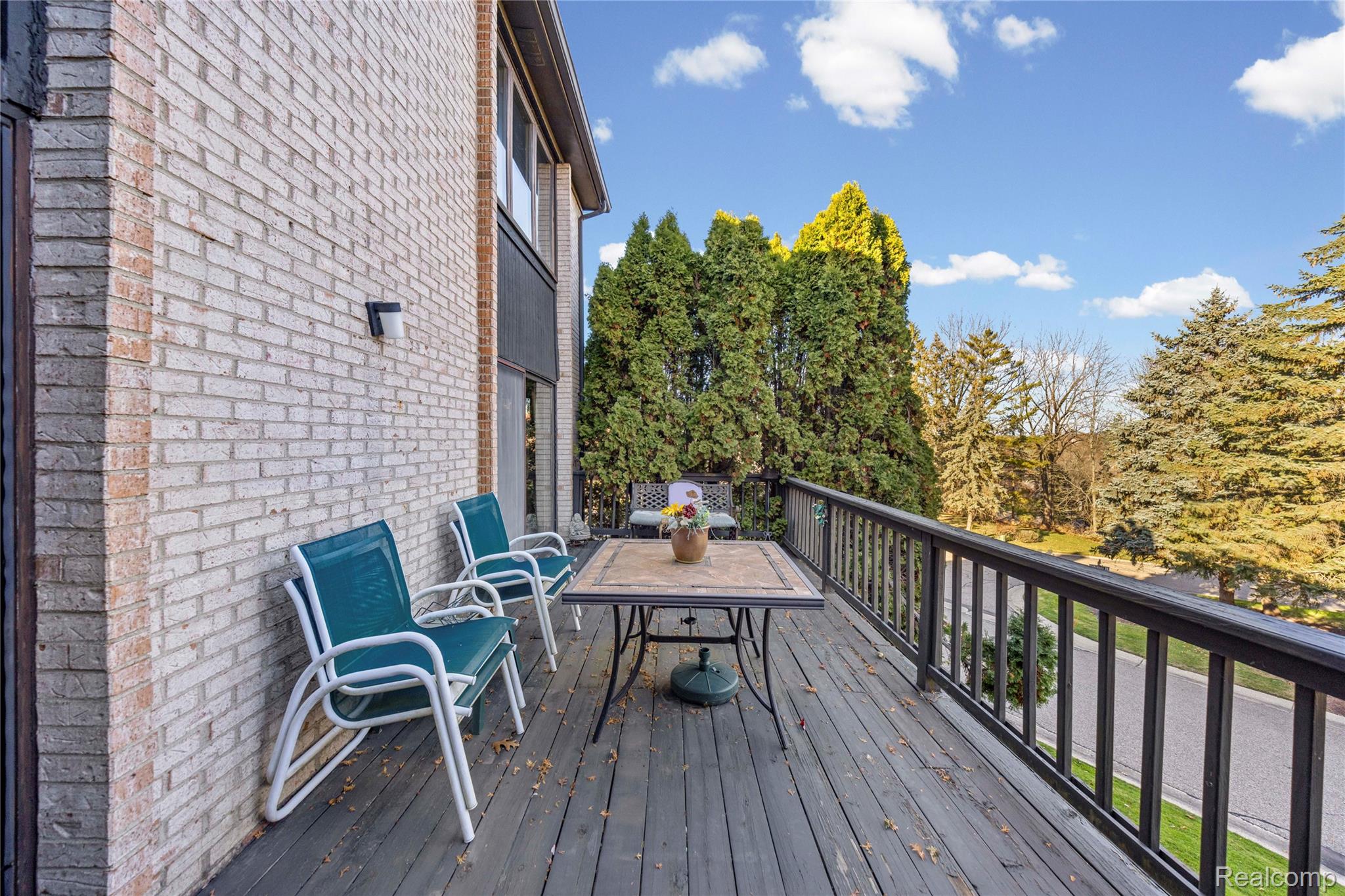 4261 Wabeek Lake Drive S