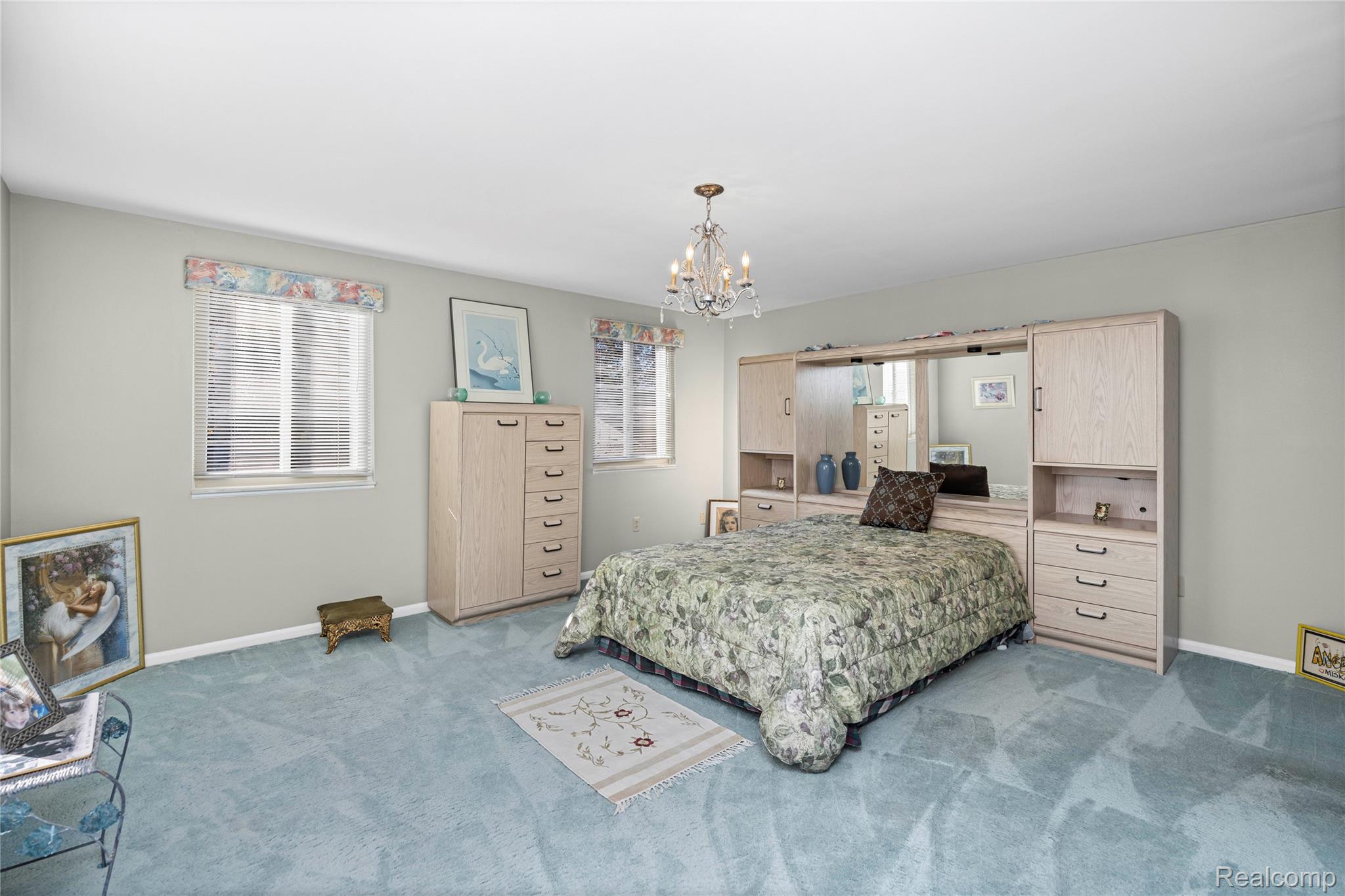 4261 Wabeek Lake Drive S