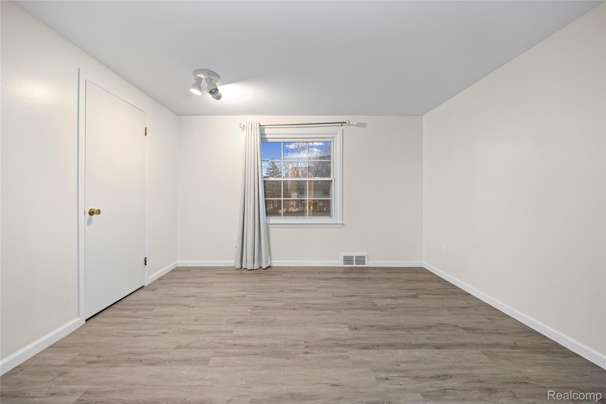 5738 Pebbleshire Road