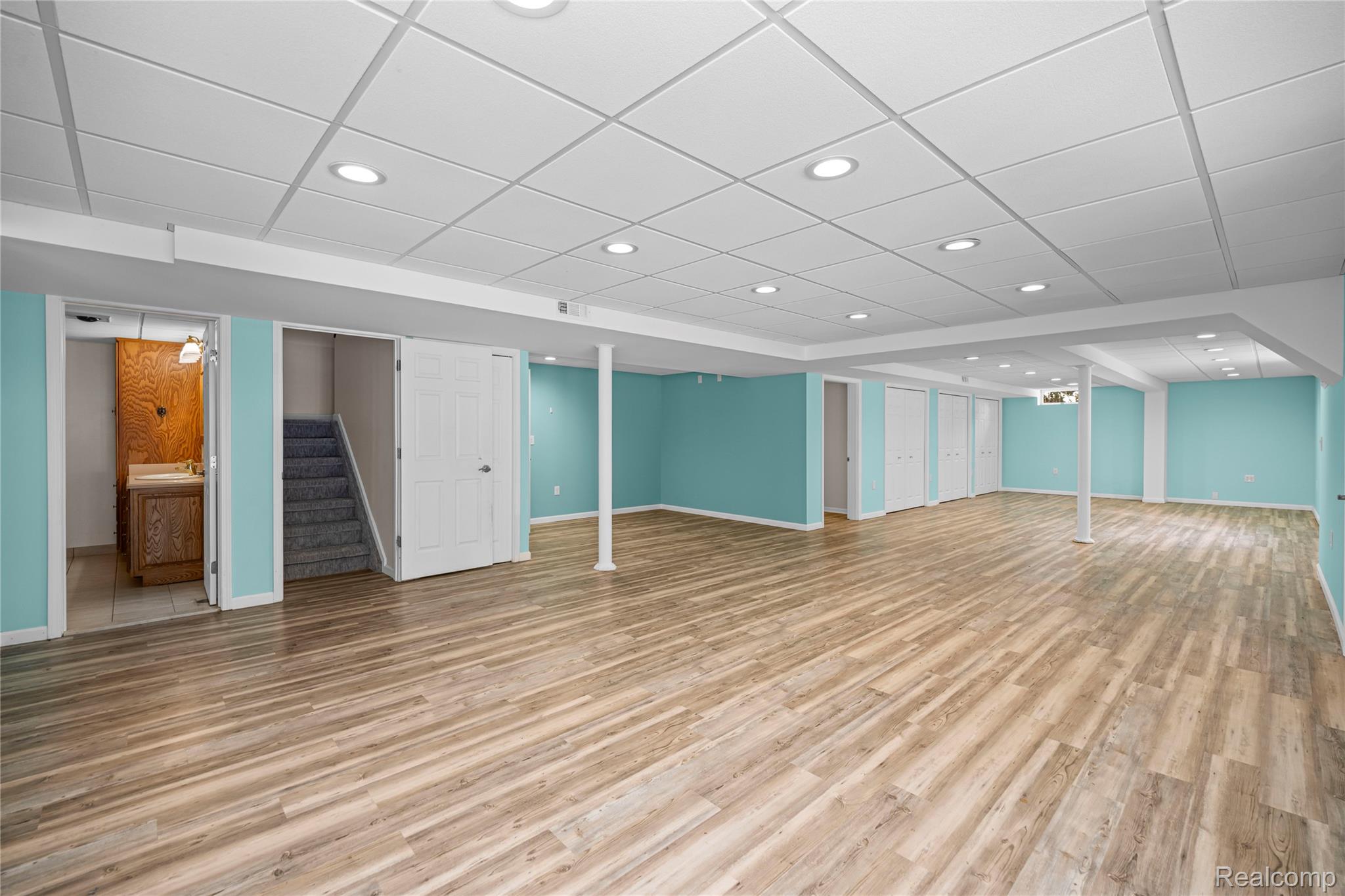 2411 Lassiter Drive