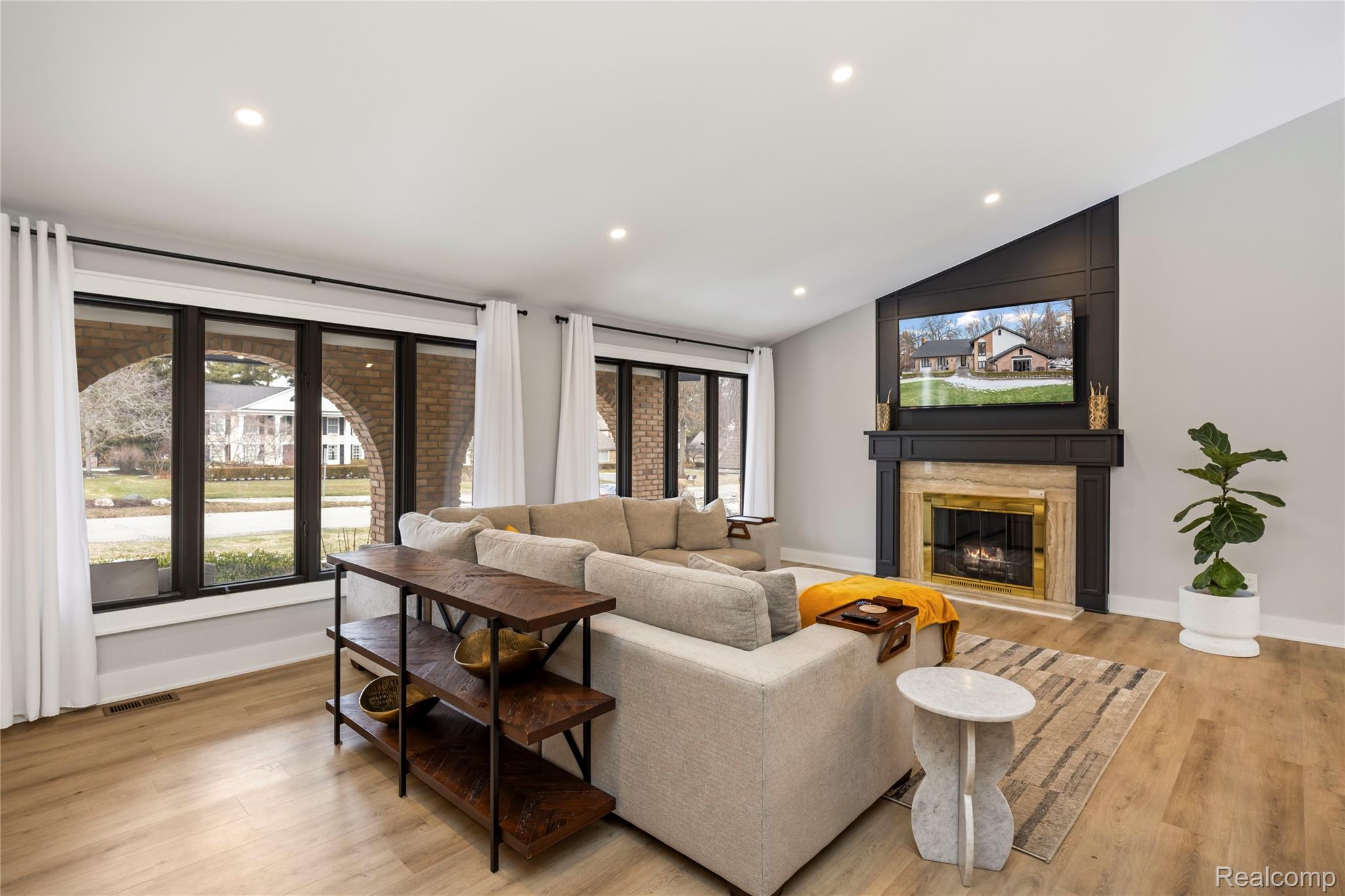 3681 Maxwell Court