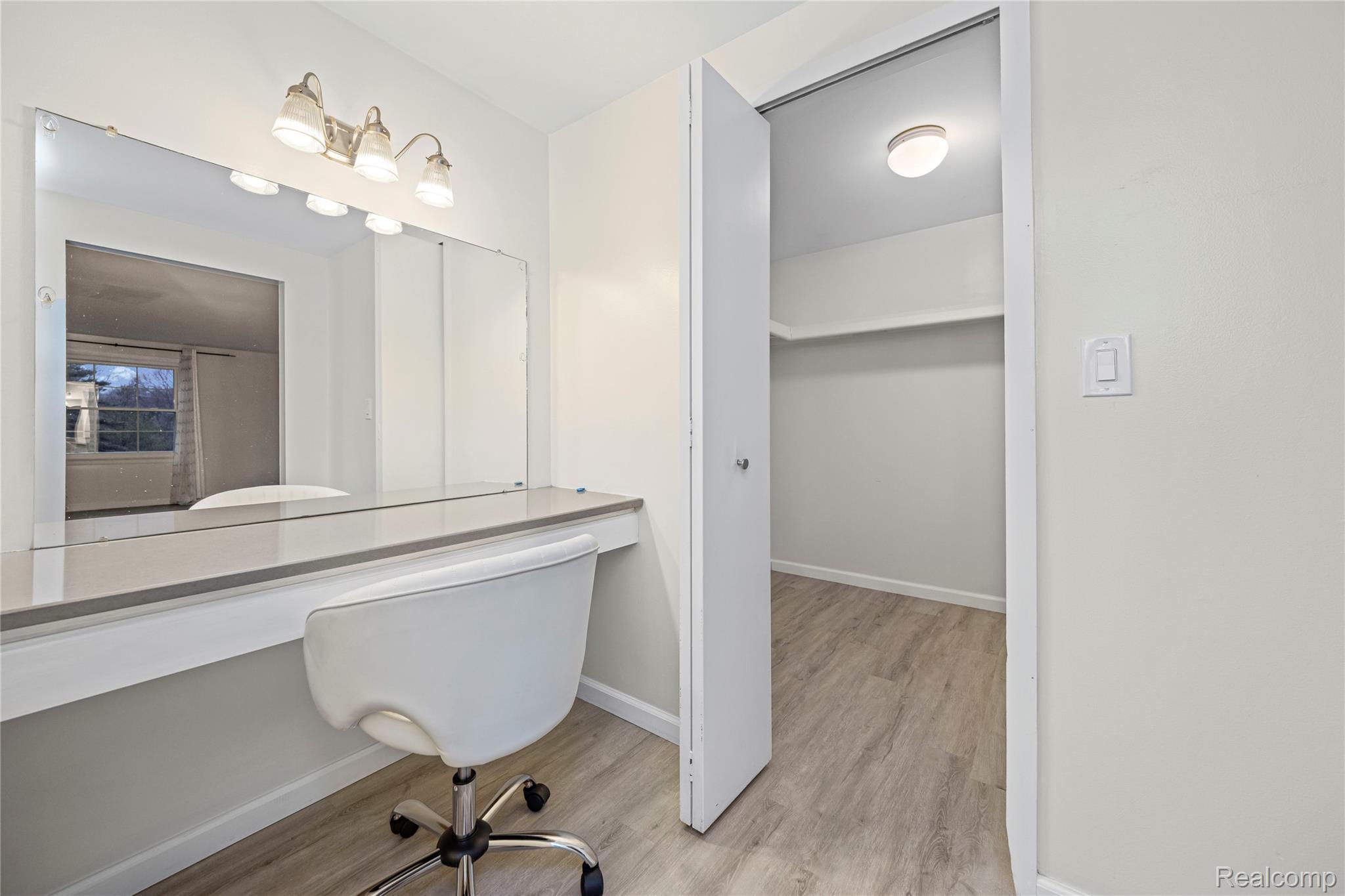 5738 Pebbleshire Road