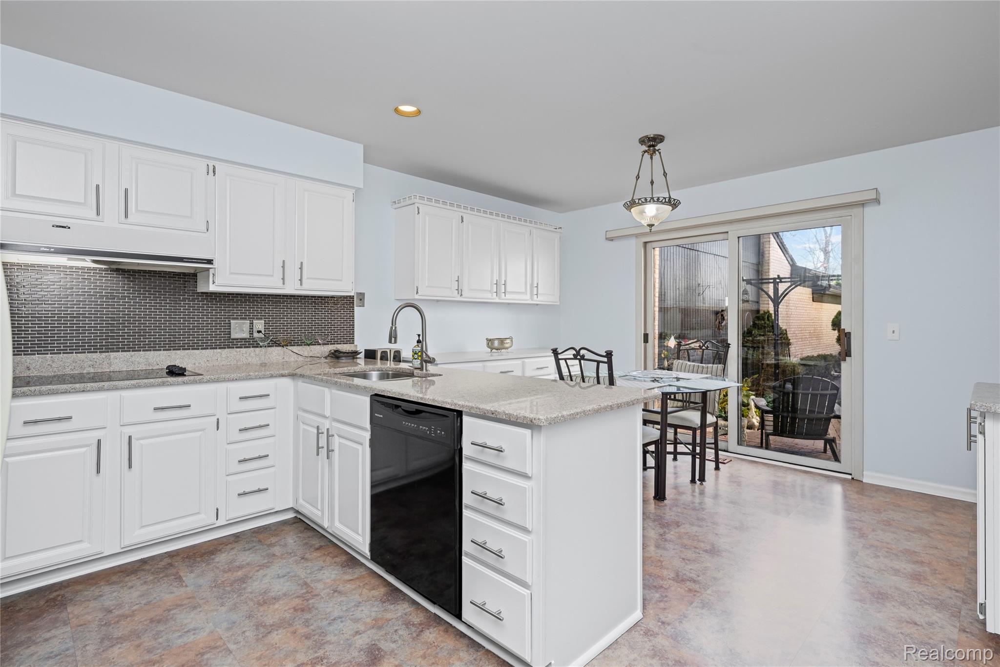 4261 Wabeek Lake Drive S