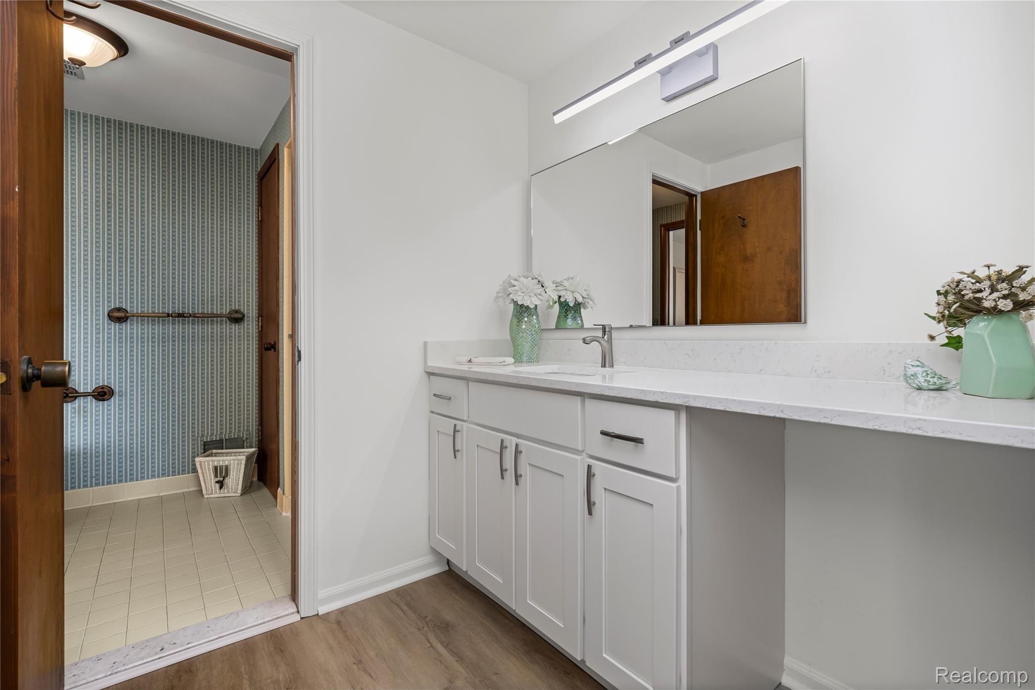 4261 Wabeek Lake Drive S