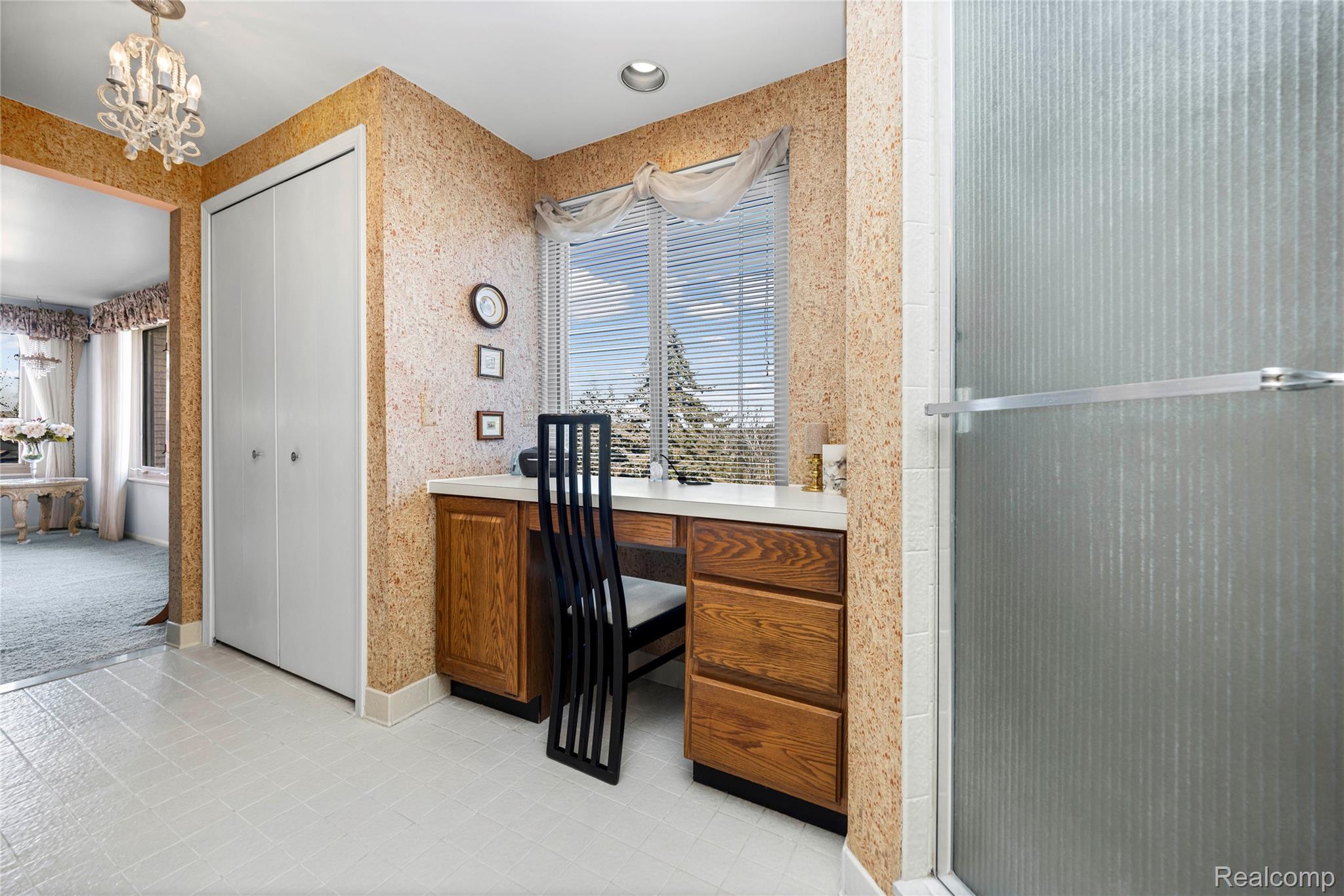 4261 Wabeek Lake Drive S