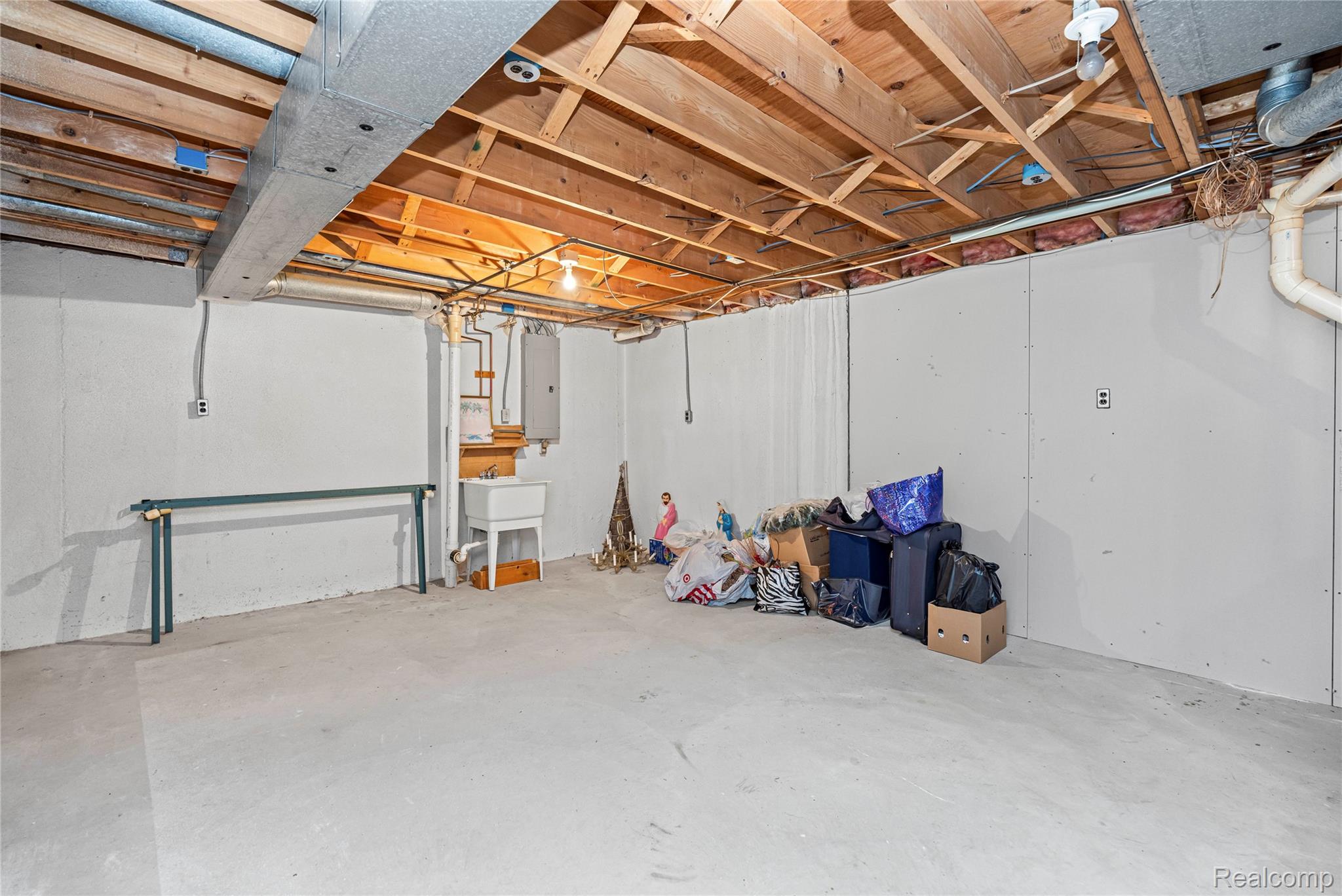 4261 Wabeek Lake Drive S