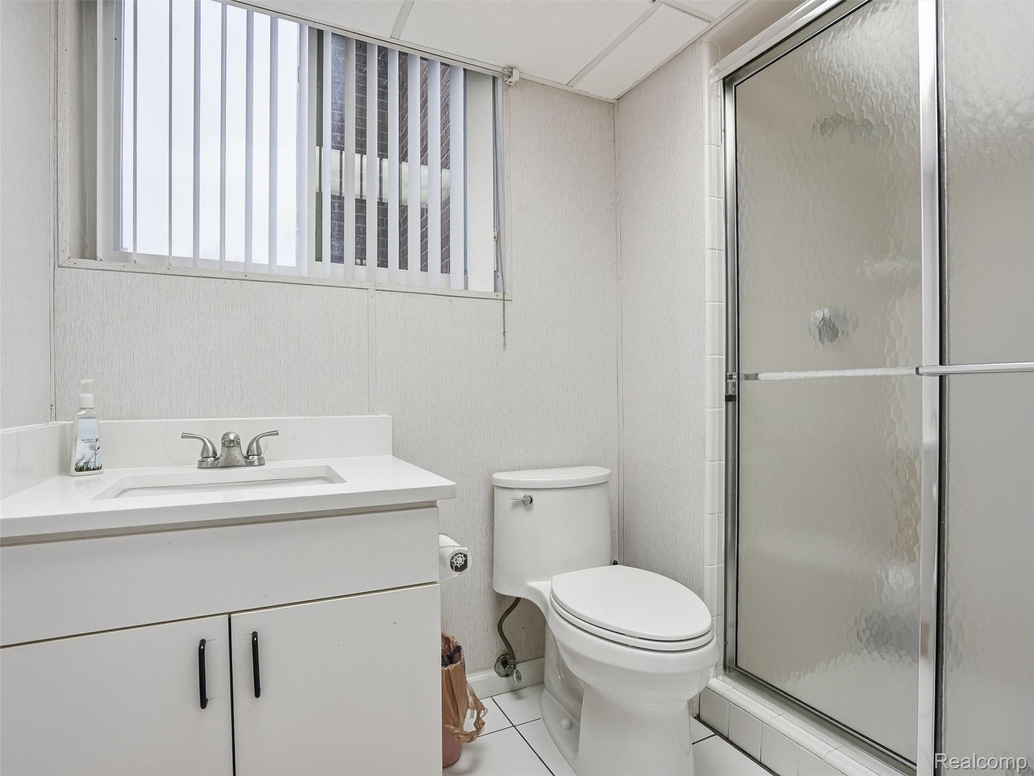 3827 Manchester Court