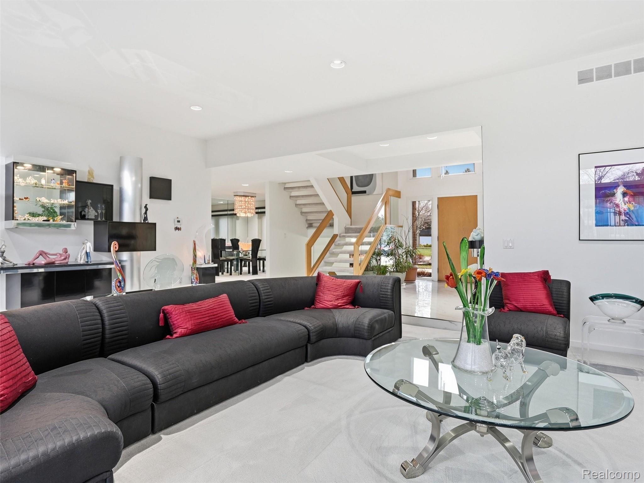 3827 Manchester Court