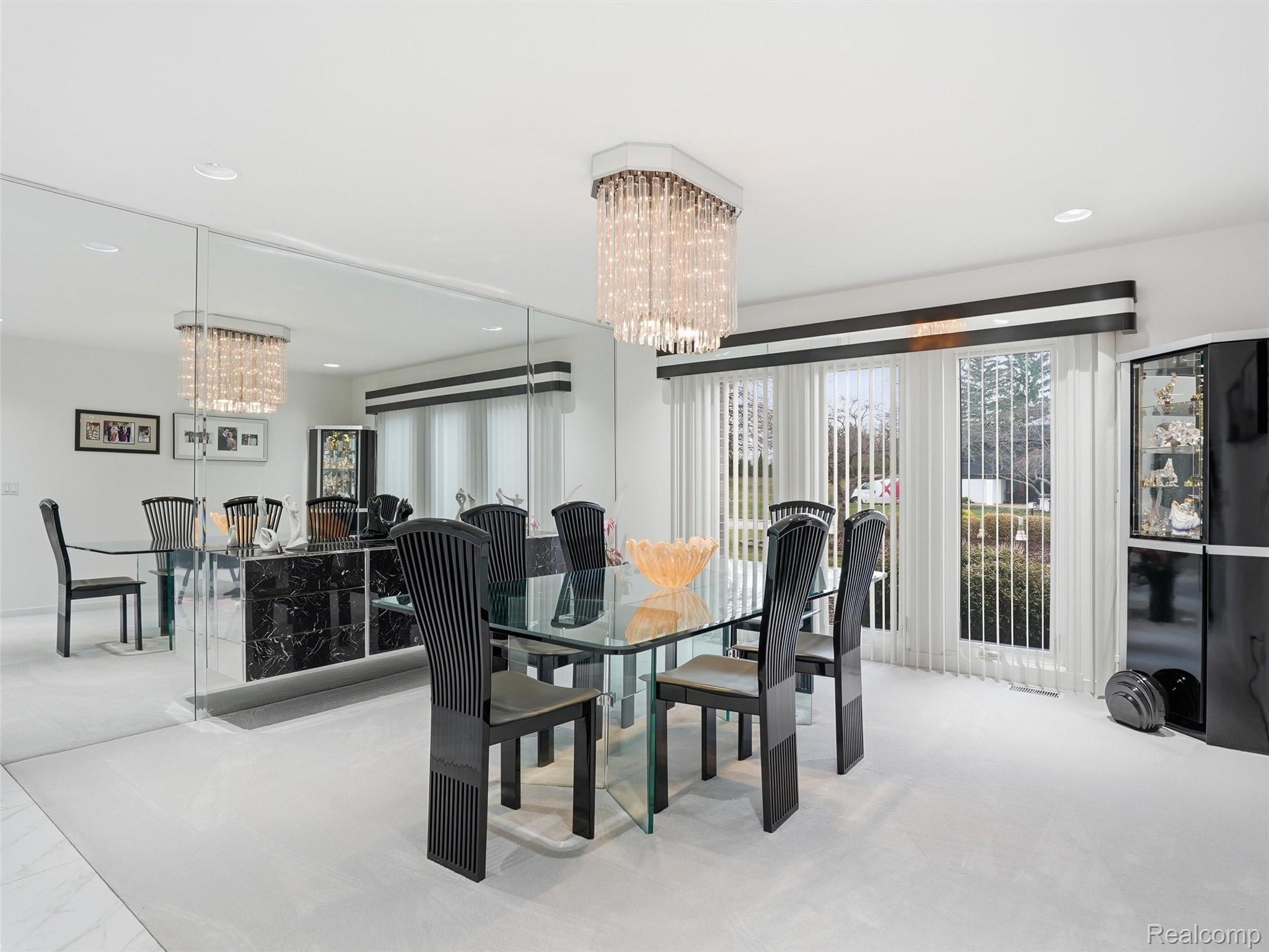 3827 Manchester Court