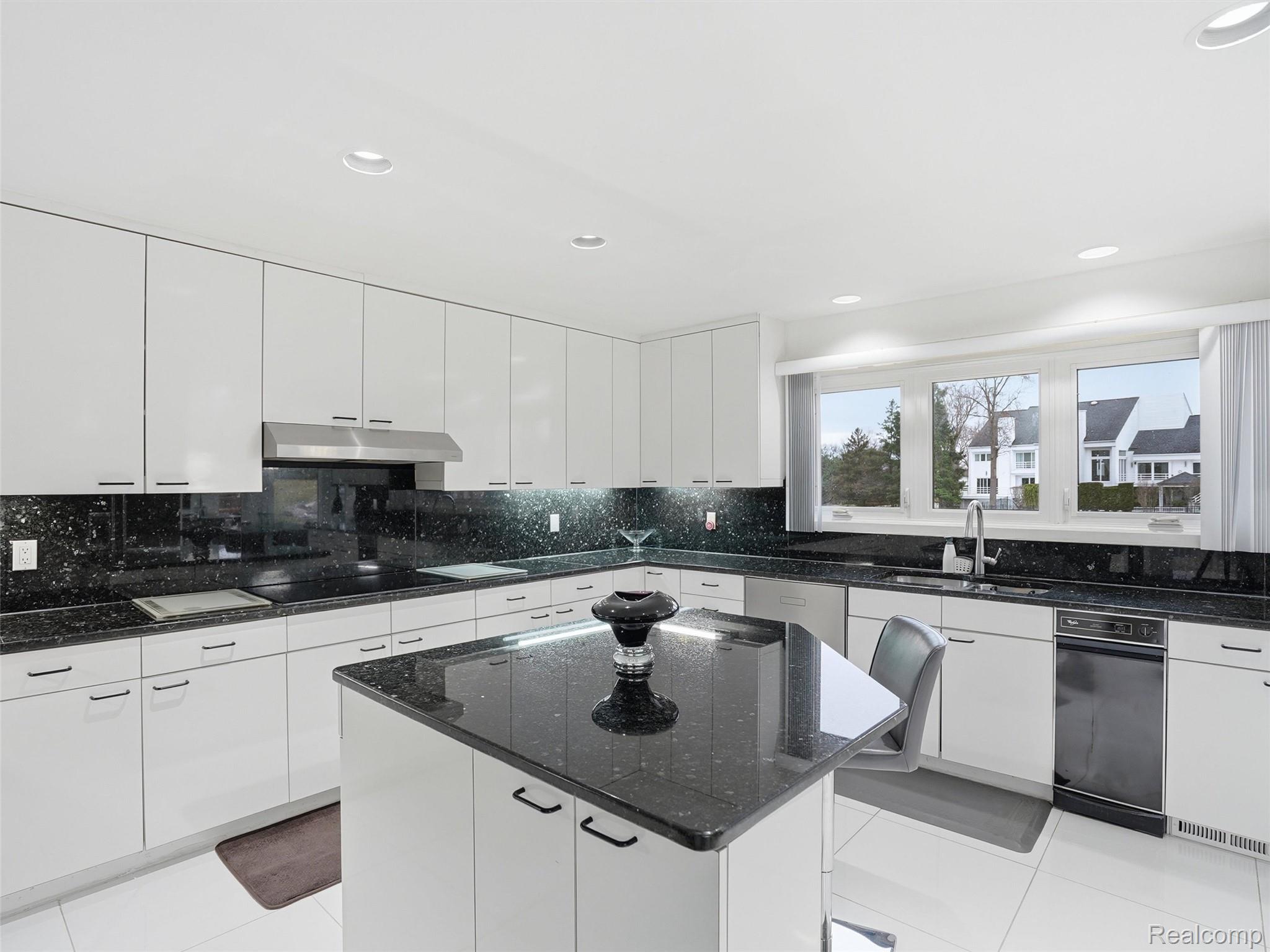 3827 Manchester Court