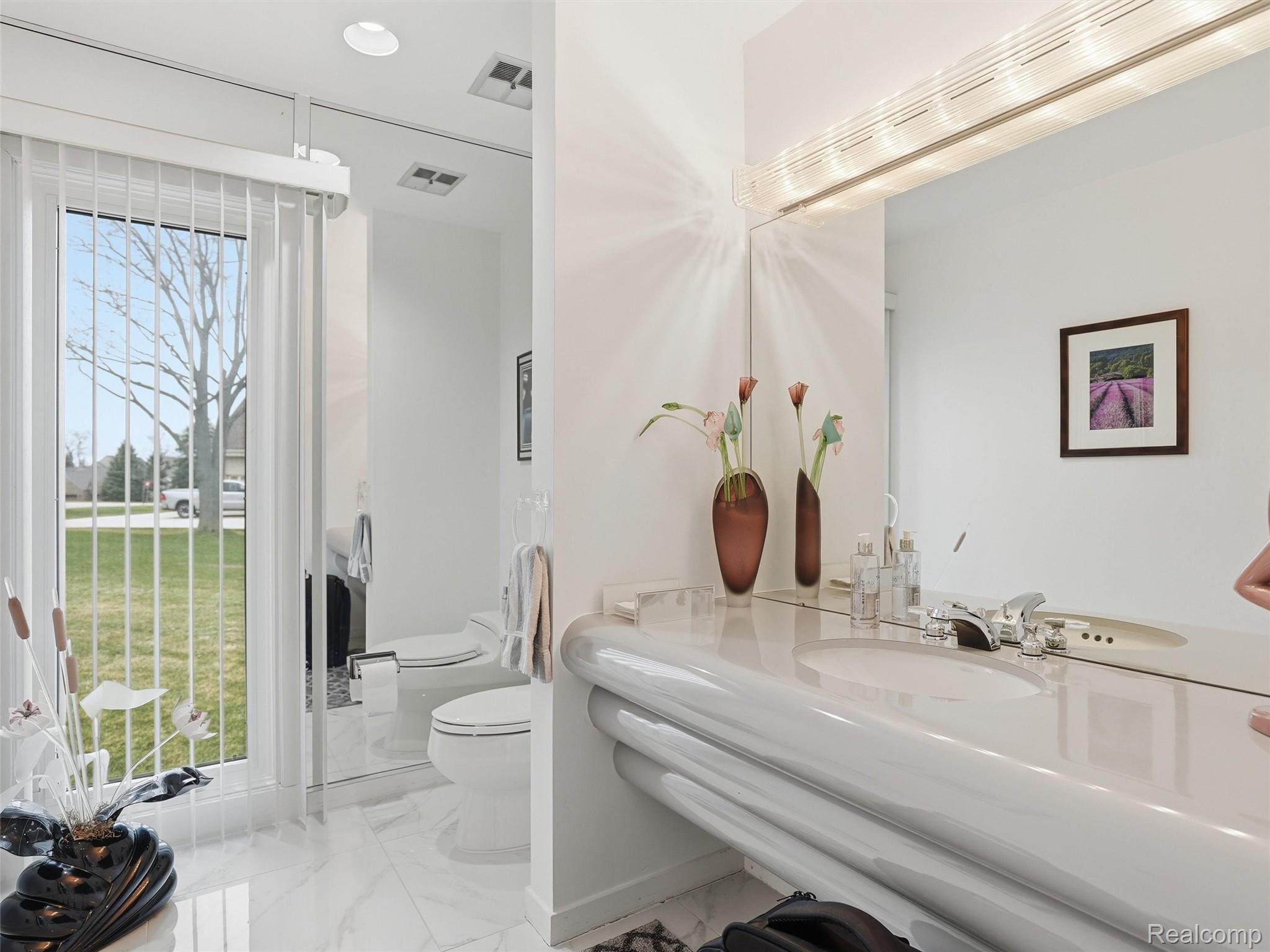 3827 Manchester Court