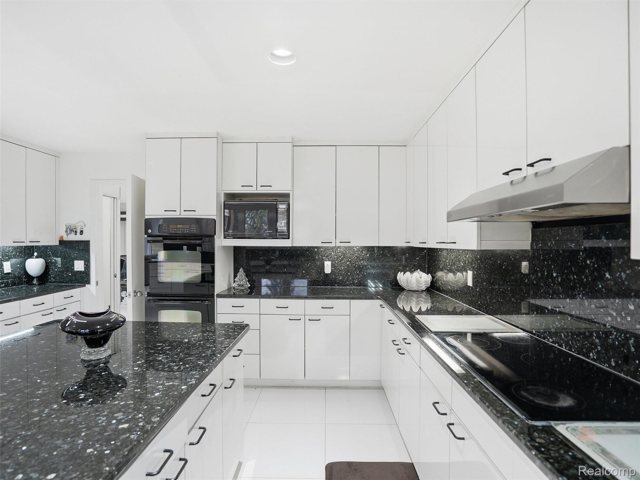 3827 Manchester Court