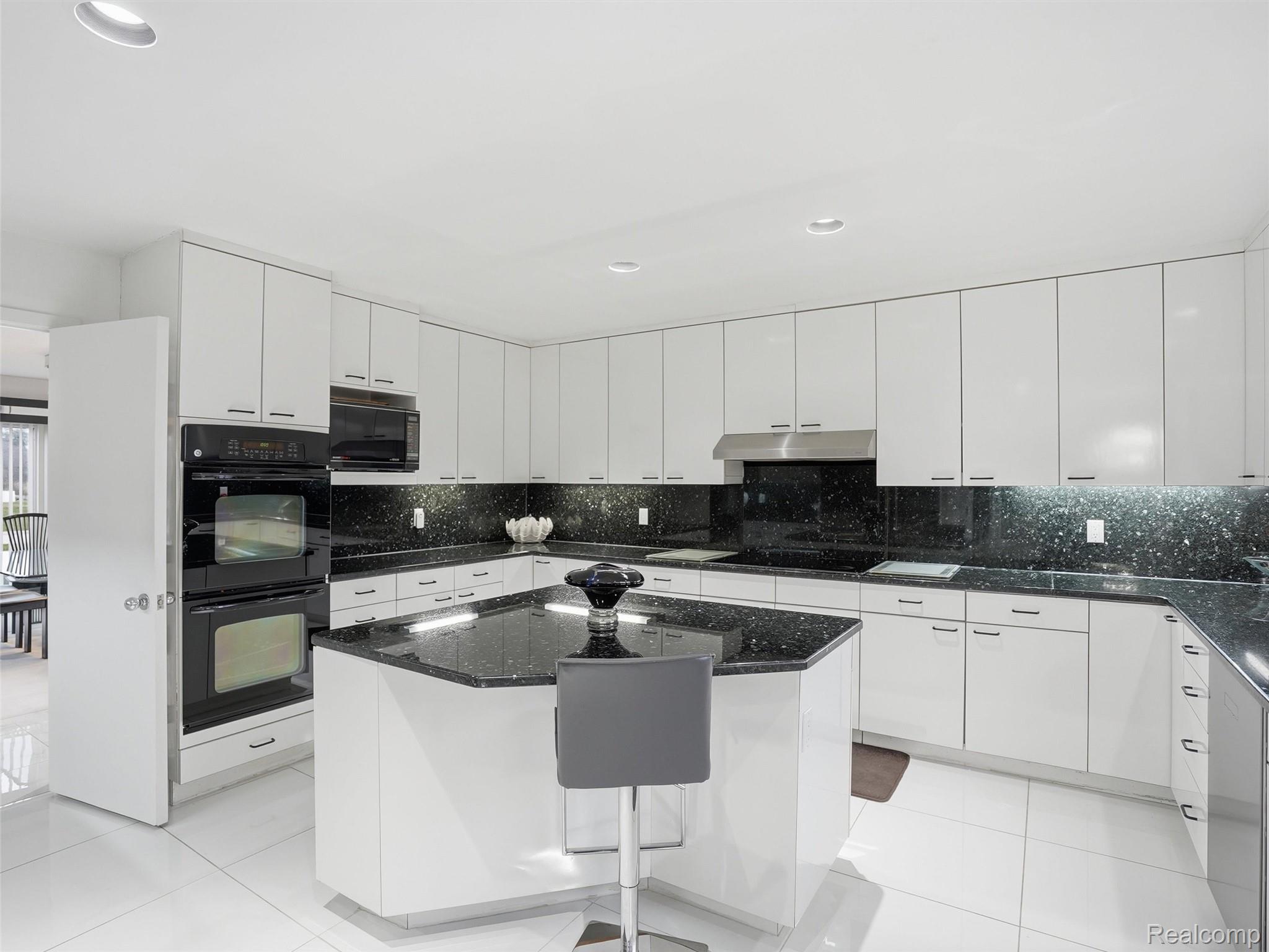 3827 Manchester Court