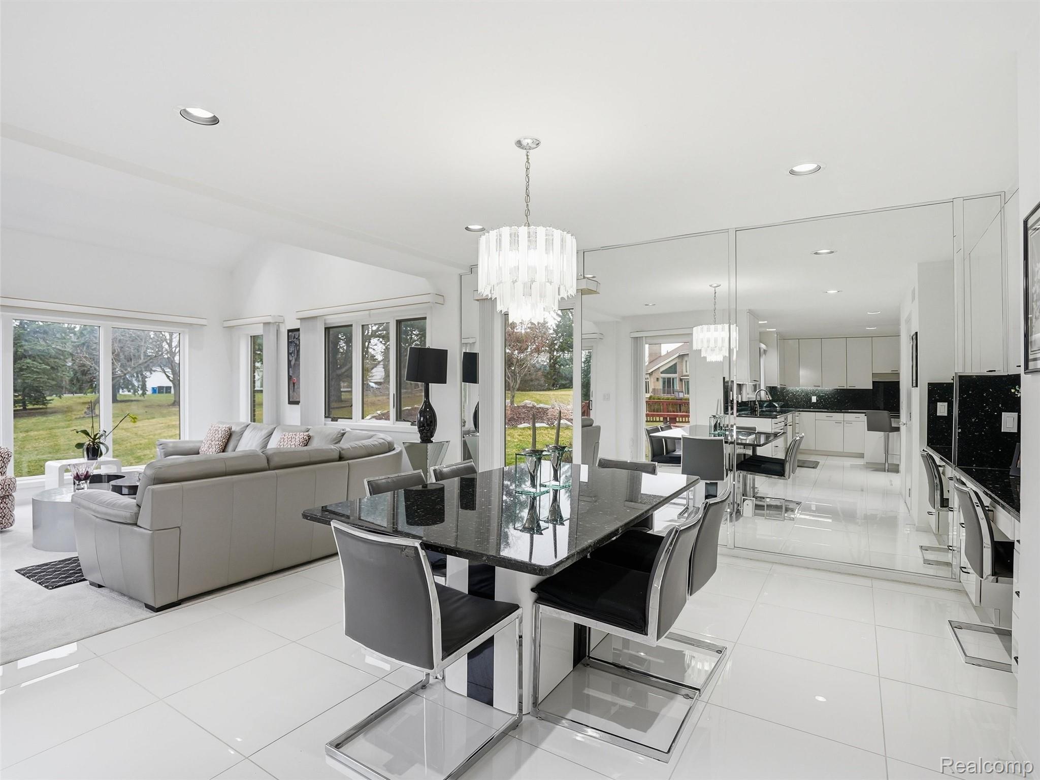 3827 Manchester Court