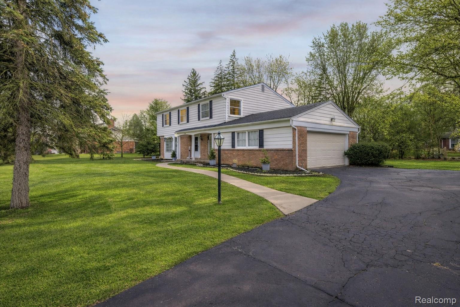 5738 Pebbleshire Road