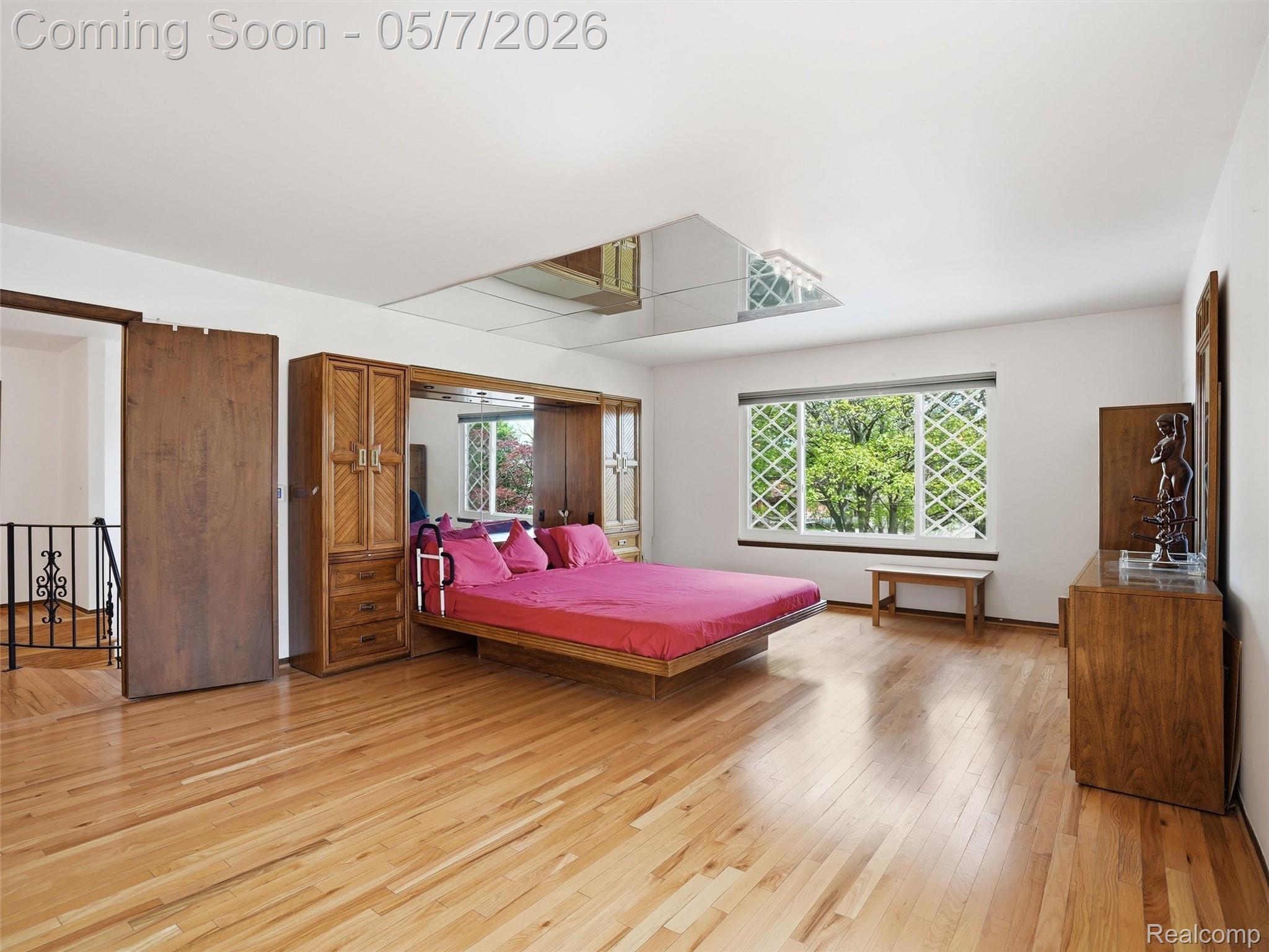 5800 Naneva Court