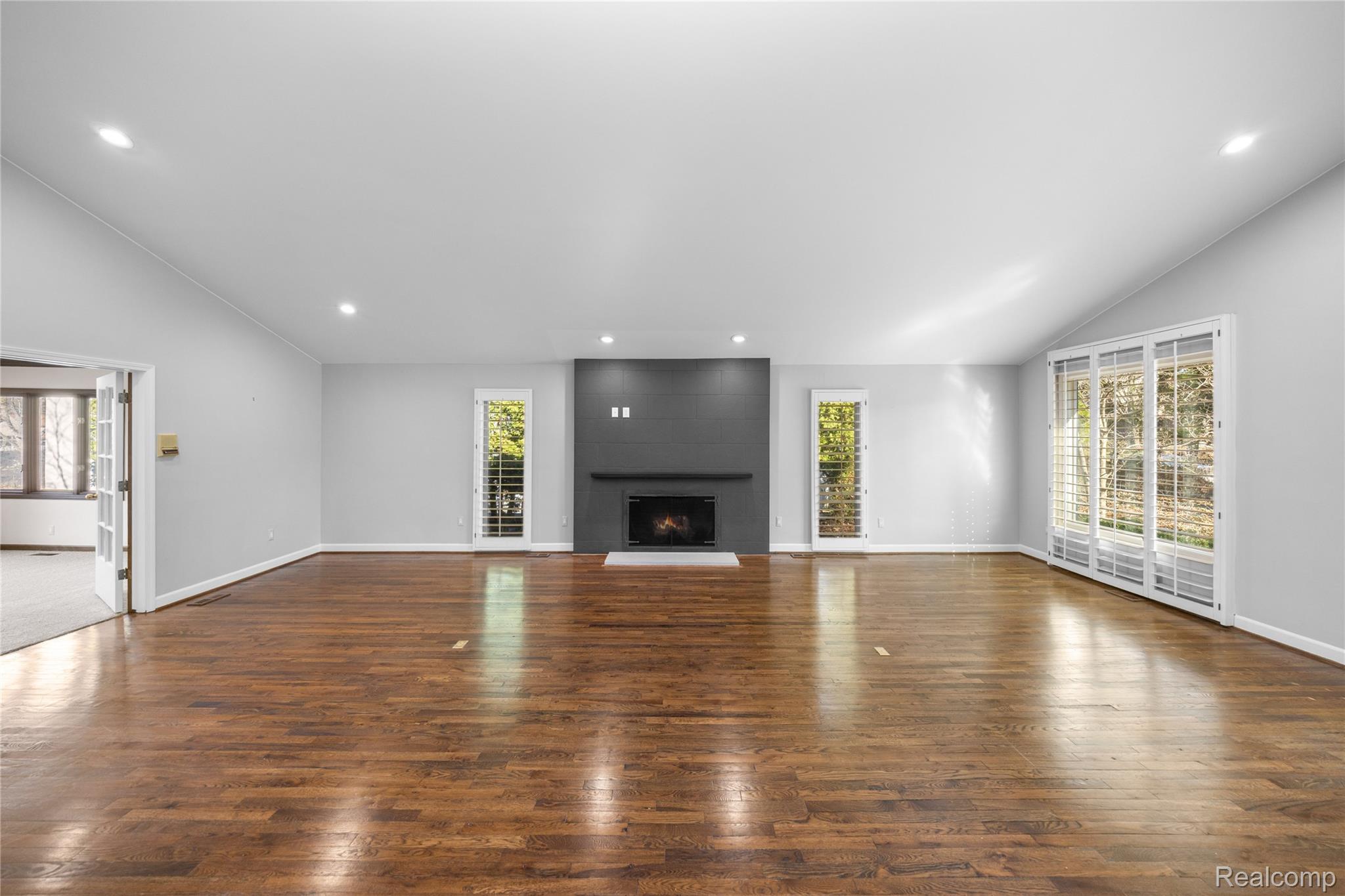 4695 Maura Lane