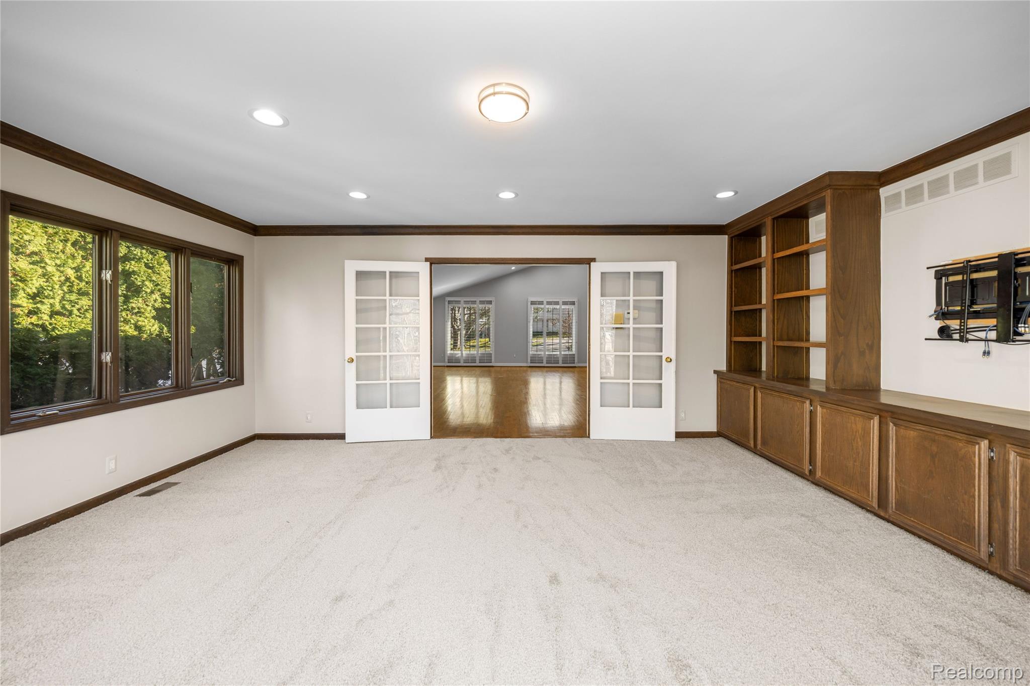 4695 Maura Lane