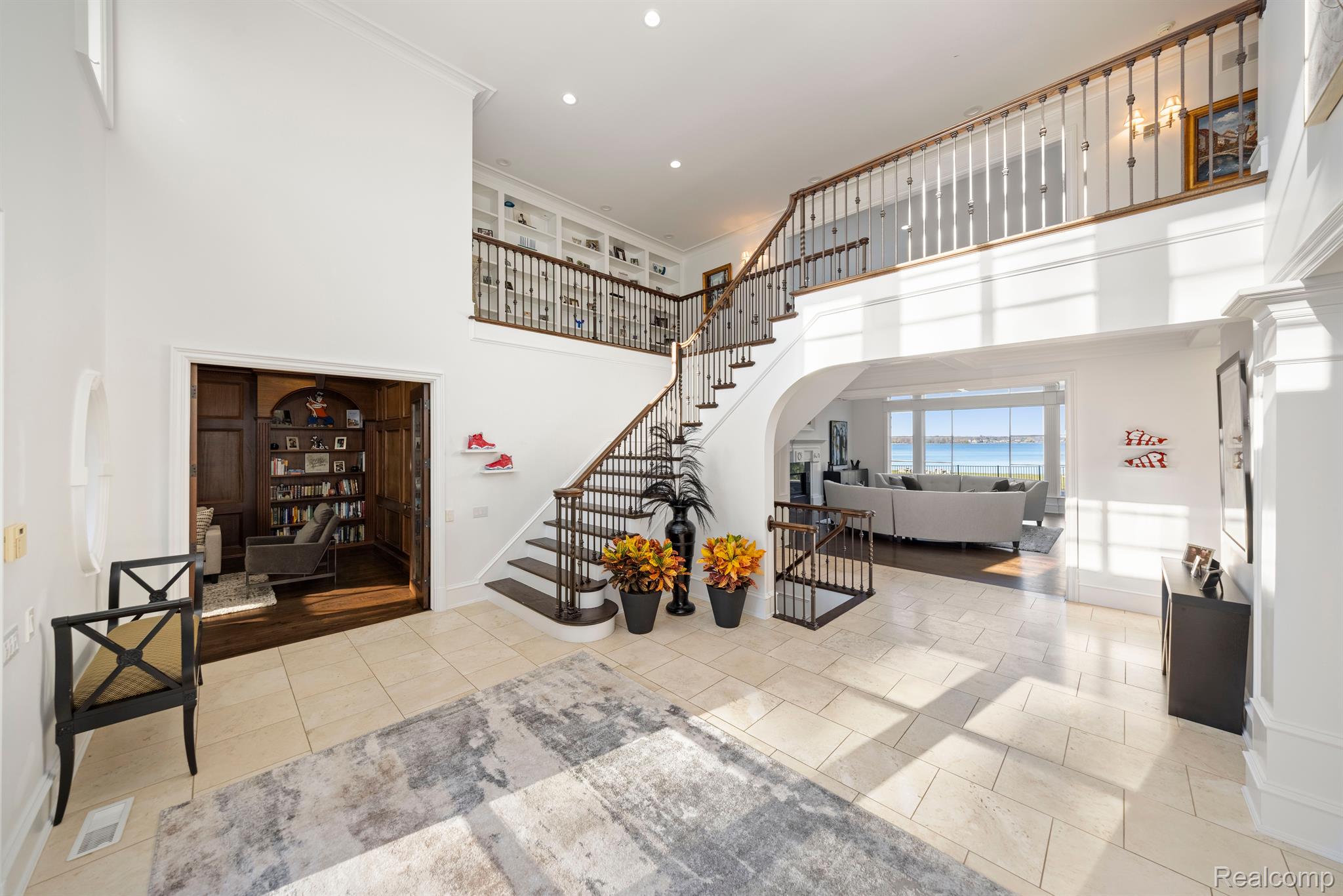 4326 COMMERCE Road
