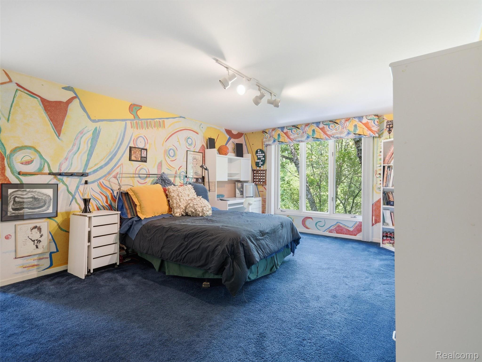 4751 Rolling Ridge Road