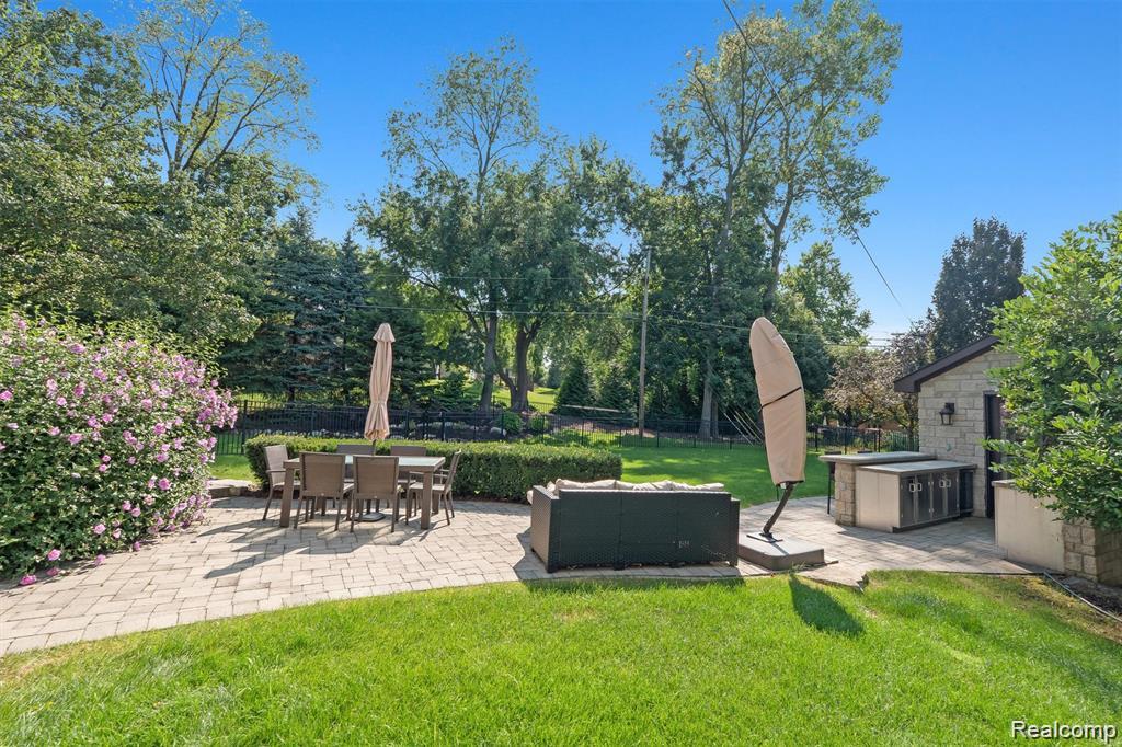 5365 Van Ness Court