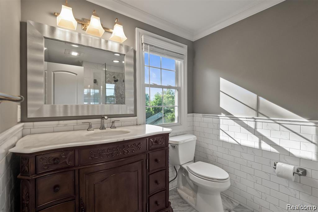 5365 Van Ness Court