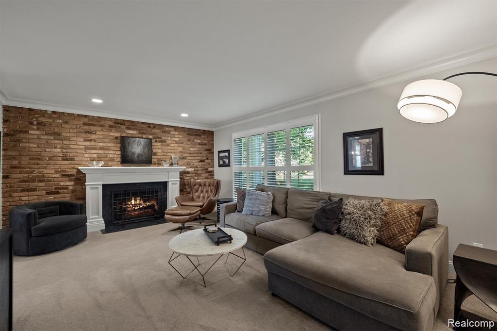 5365 Van Ness Court