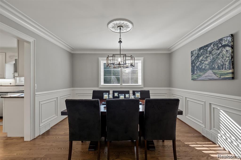 5365 Van Ness Court