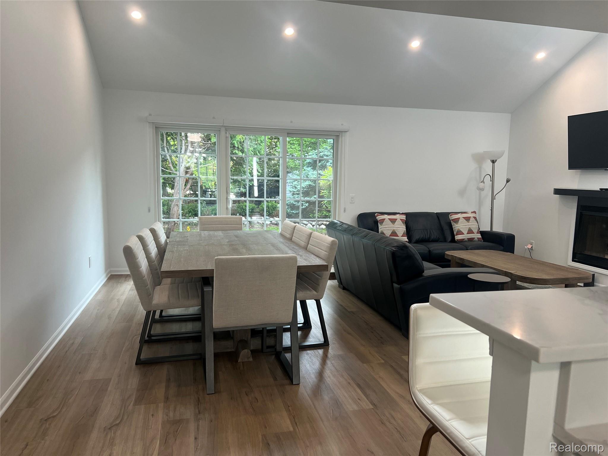 3591 PORT COVE Drive Unit: 55